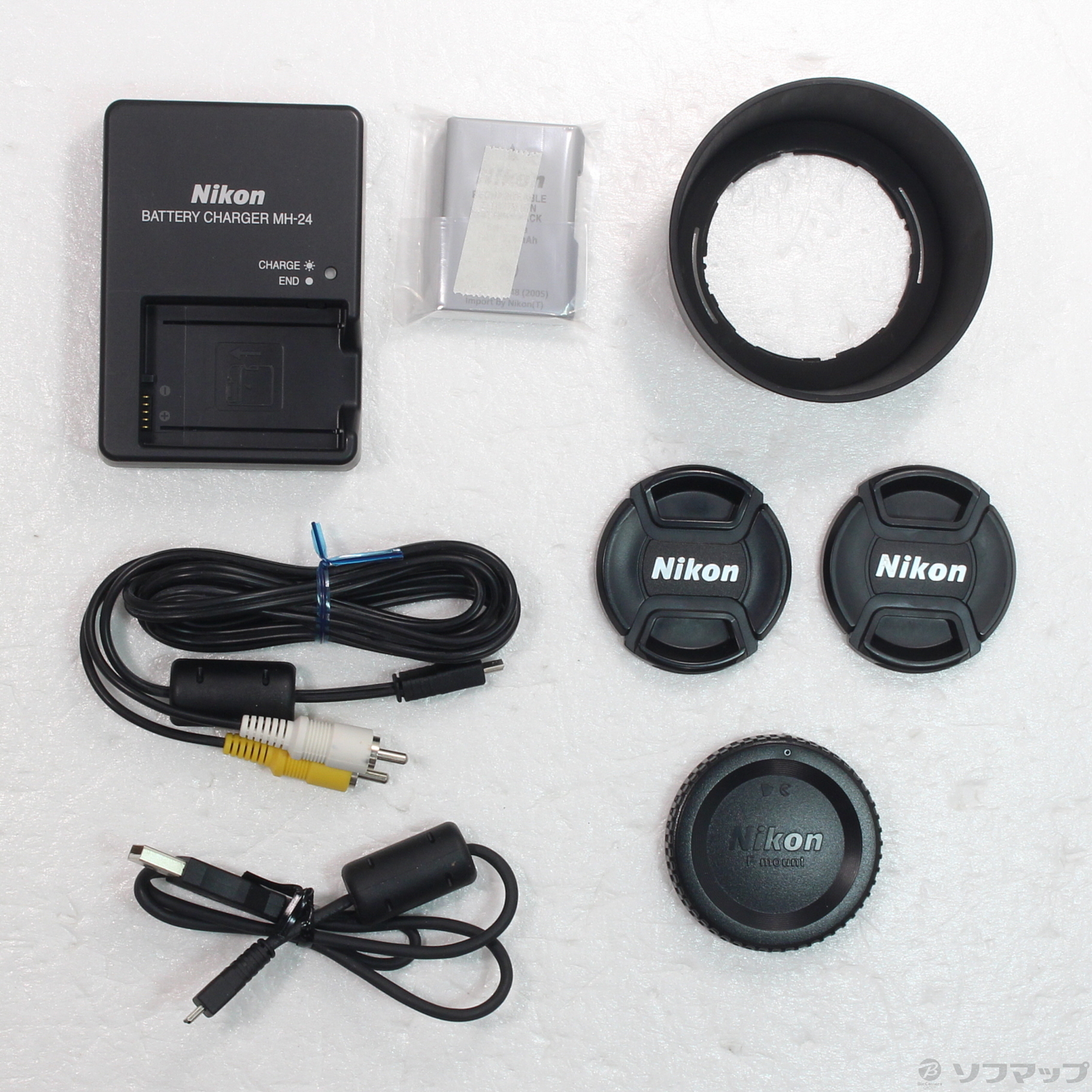 中古】NIKON D3300 ダブルズームキット (2416万画素／SDXC