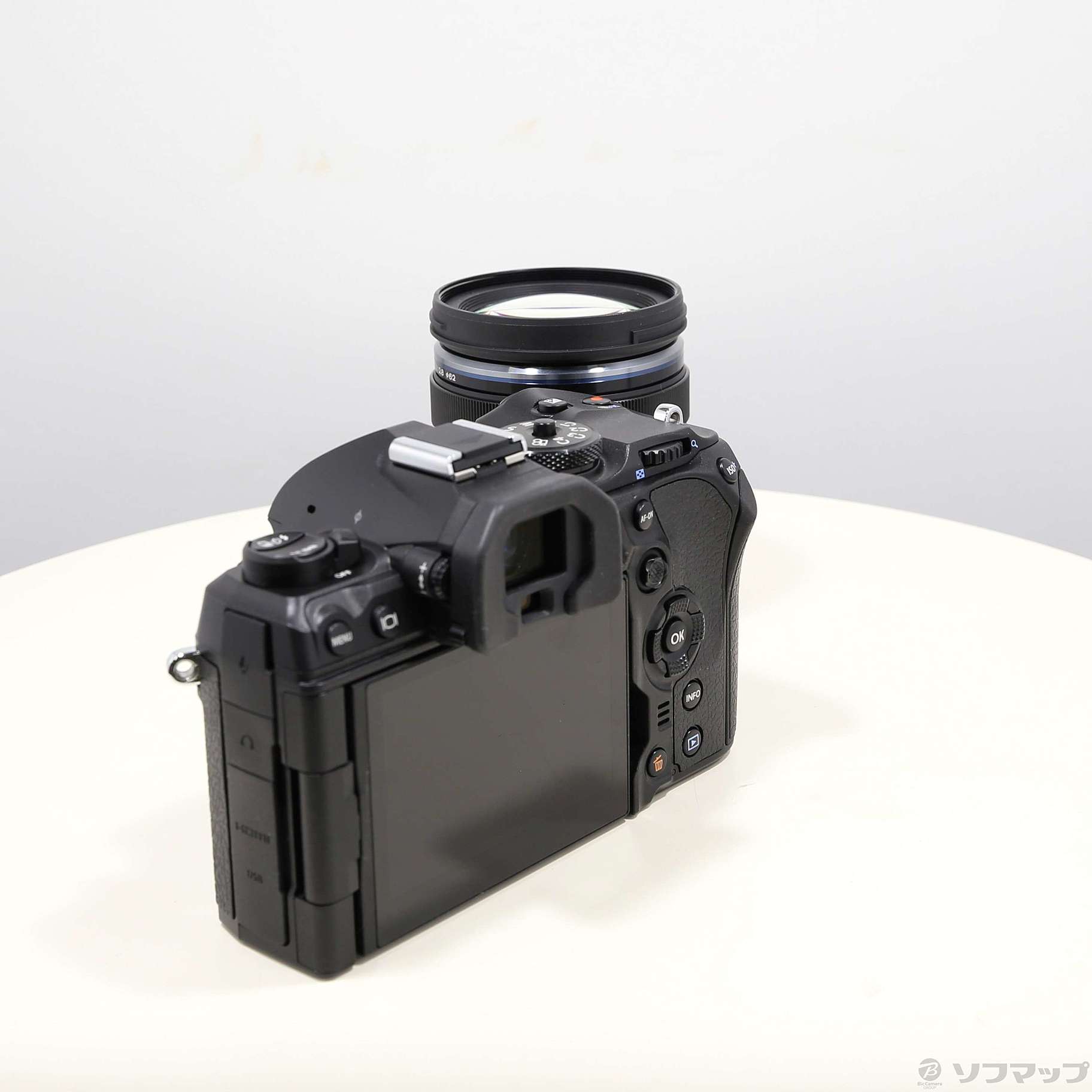 中古】〔展示品〕 OM SYSTEM OM-1 12-40mm F2.8 PRO II キット 中古】〔展示品〕 OM SYSTEM OM-1 12-40mm F2.8 PRO II キット