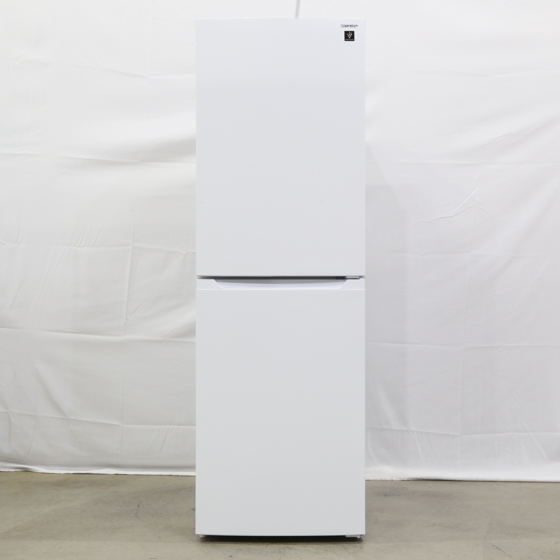 中古】〔展示品〕 冷蔵庫 マットシャンパン SJ-BD23M-W ［54.4cm