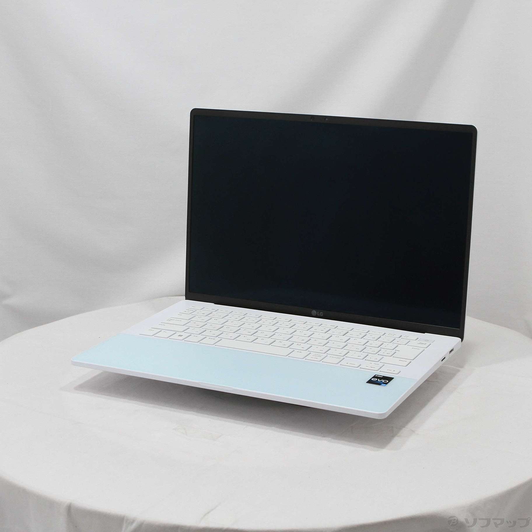 LG gram Style 14型 i7/16GB/512GB オーロラホワイト LG、“光の角度によって表情が変化する”「オーロラホワイト」カラーの