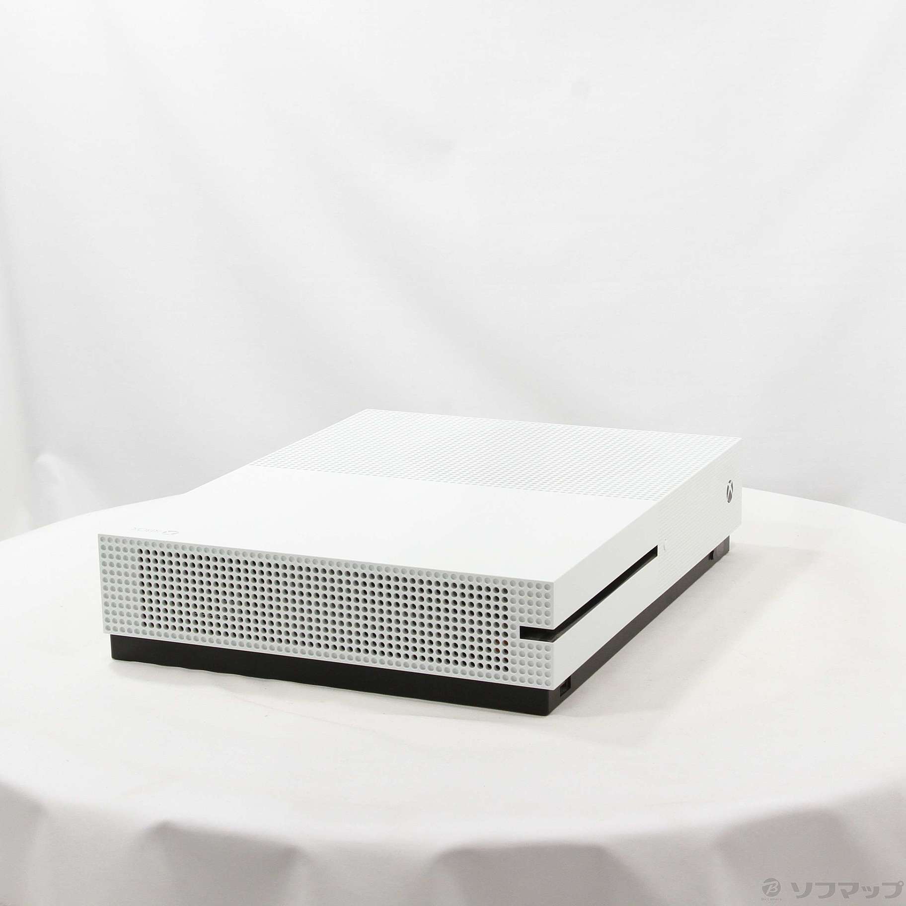 中古】Xbox One S 500 GB Minecraft 同梱版 [2133033428256