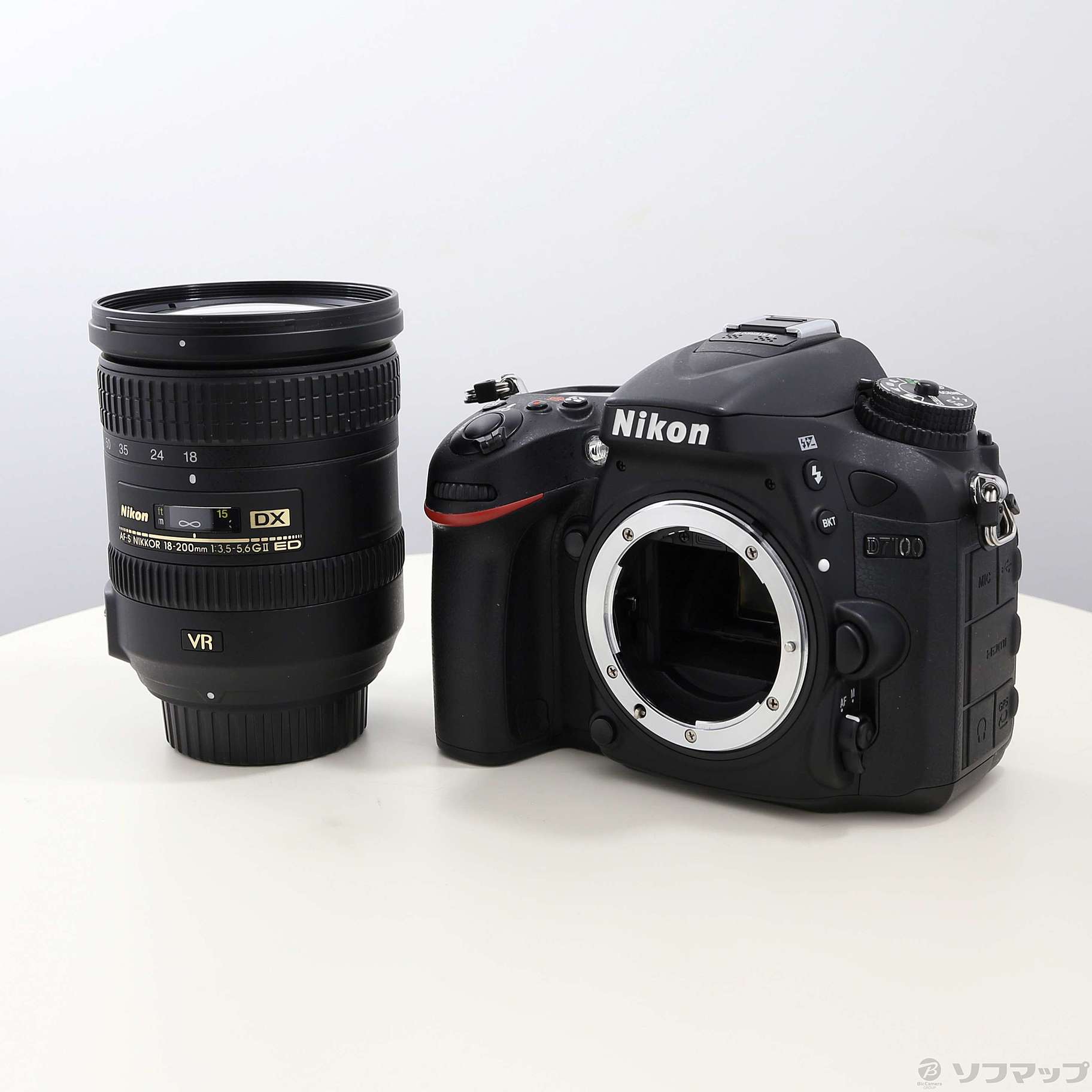 Nikon D7100 18-200 VR2 レンズキットデジタル一眼