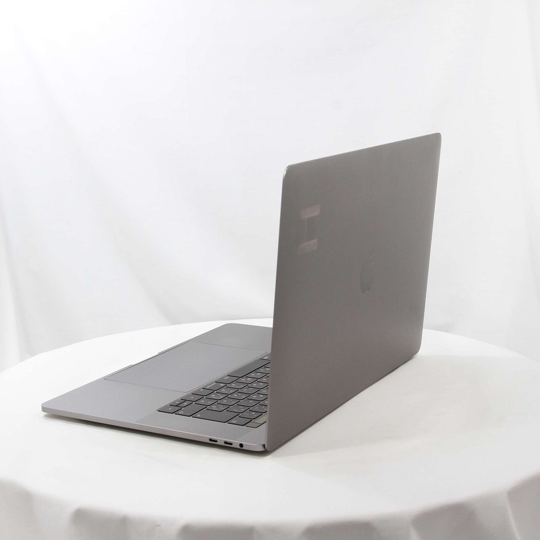 中古】MacBook Pro 15-inch Mid 2018 MR932J／A Core_i7 2.2GHz