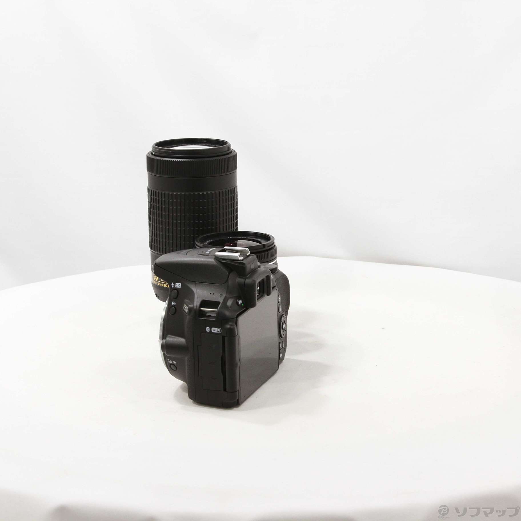 中古】NIKON D5600 ダブルズームキット ブラック [2133054887339