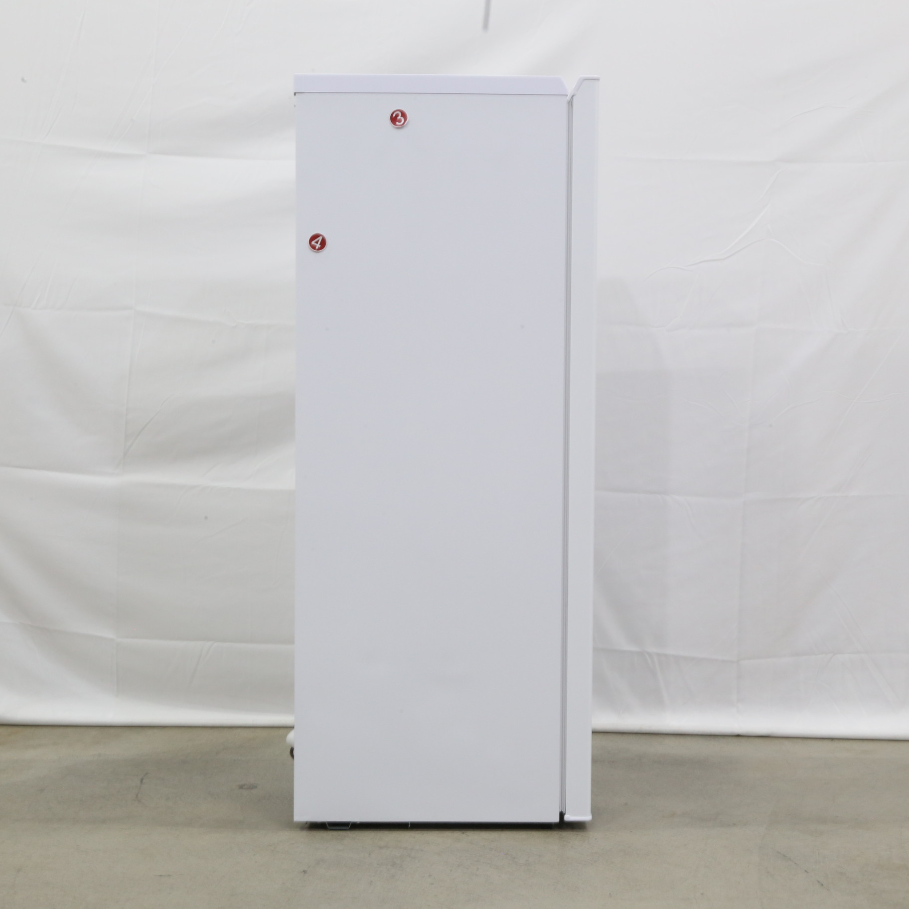 展示品〕 冷凍庫 ホワイト KUSN-S12A-W ［35.6cm /120L /1ドア /右開き