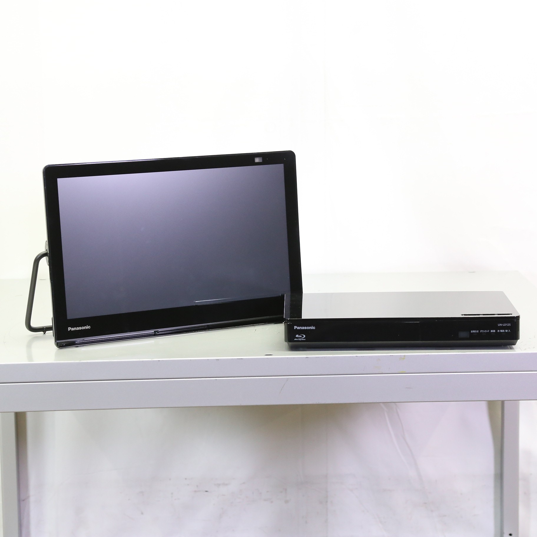 中古】〔中古品〕 ポータブルテレビ UN-15LD12H ［15V型 ／防水対応 