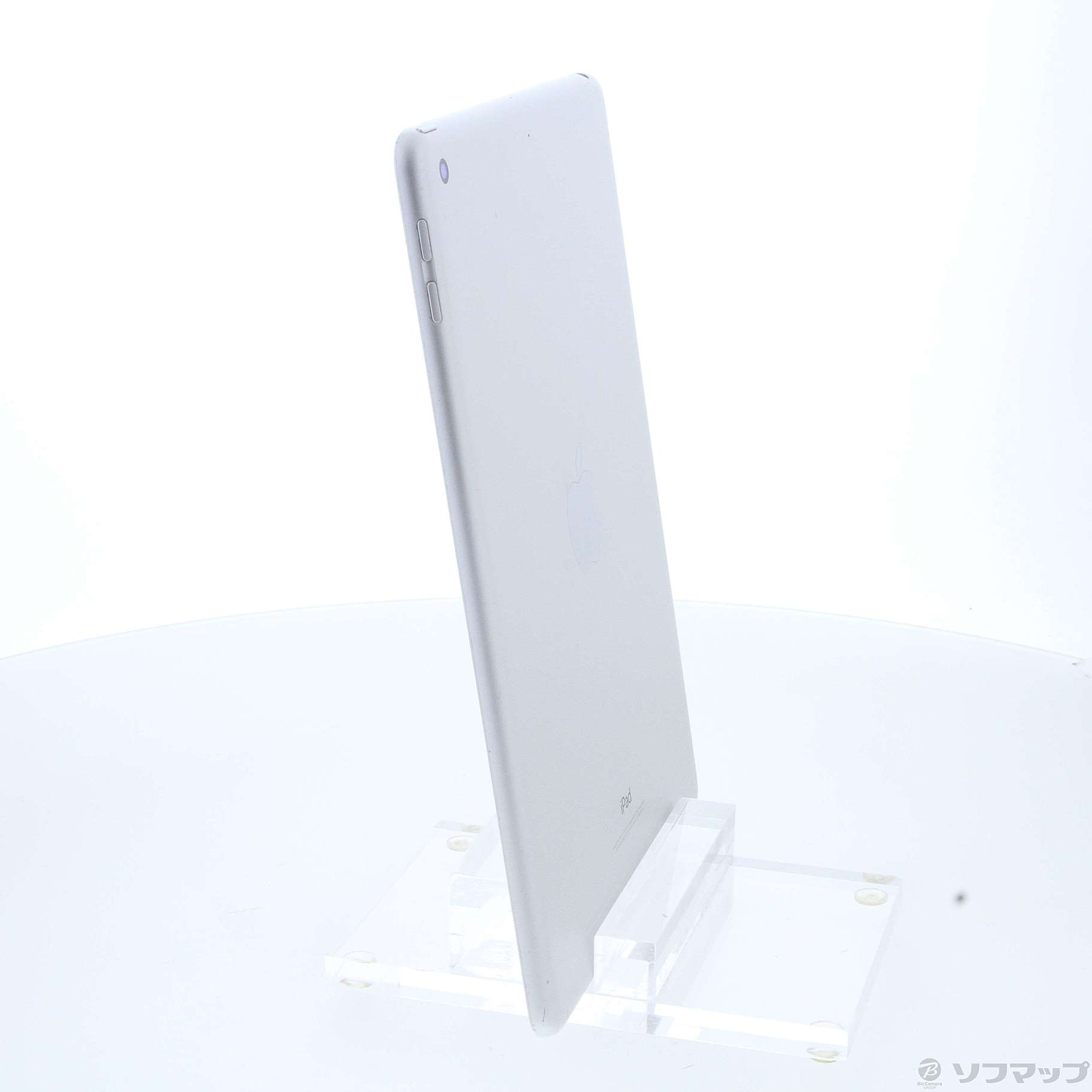 中古】iPad 第5世代 32GB シルバー NP2G2J／A Wi-Fi [2133055812873
