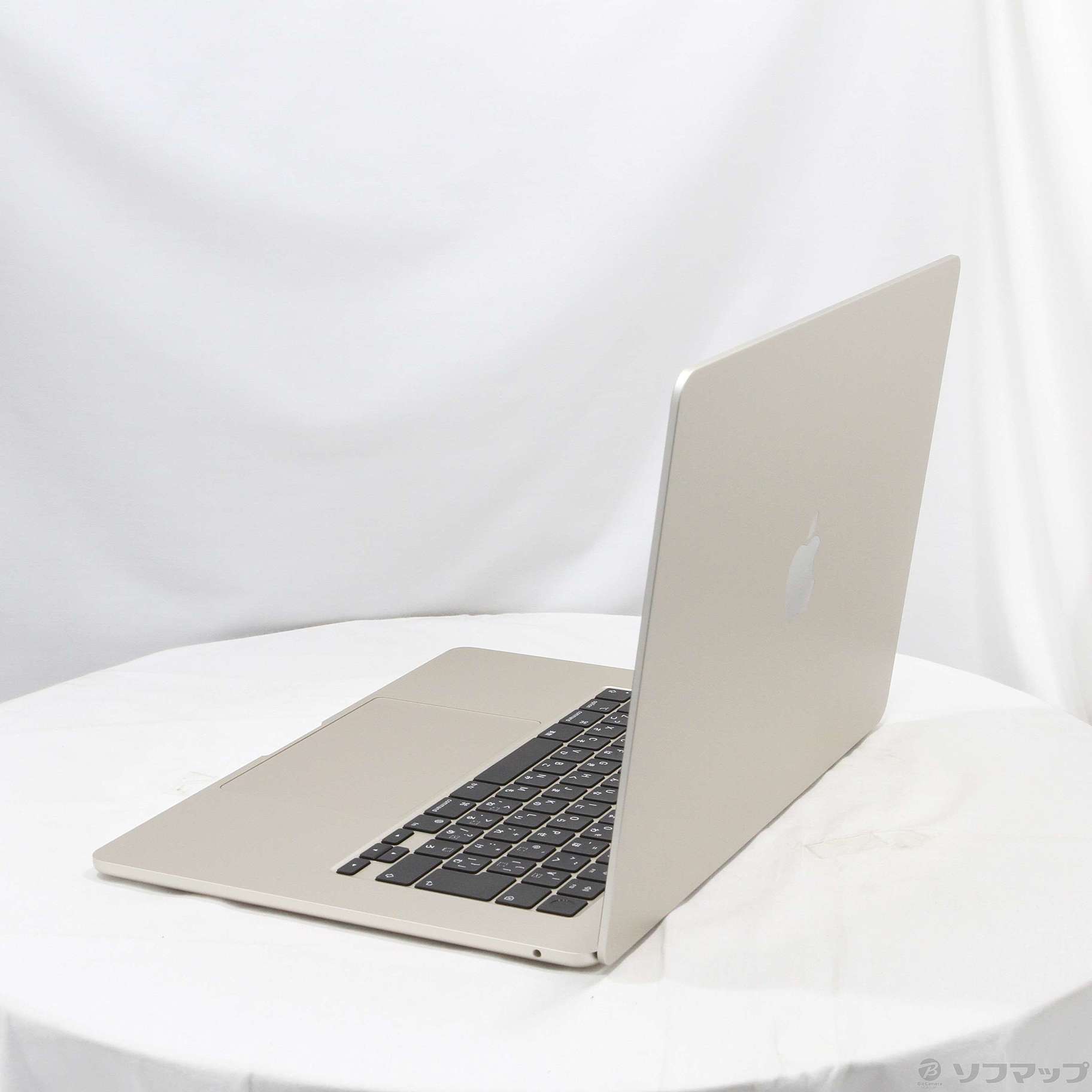 MacBook Air M3 13インチスターライト