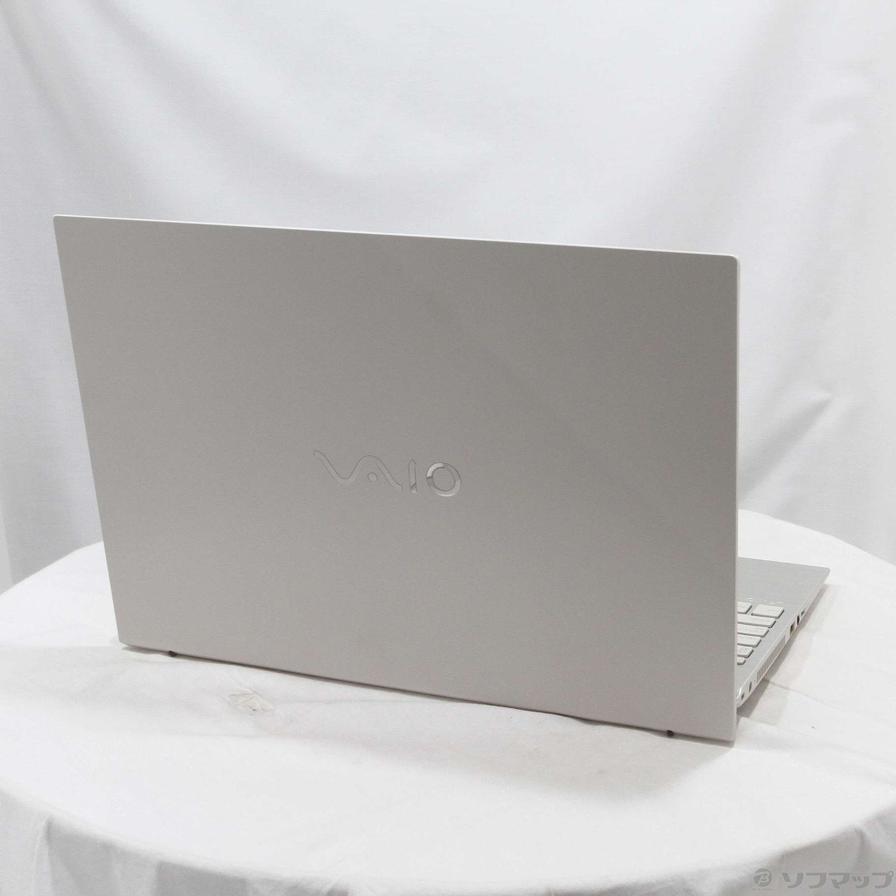 中古】VAIO F16 VJF16190311W ウォームホワイト ［Core-i7-1355U  (1.7GHz)／16GB／SSD512GB／16インチワイド］ [2133055959769] -  法人専用リコレ！|ソフマップの法人専用中古通販サイト