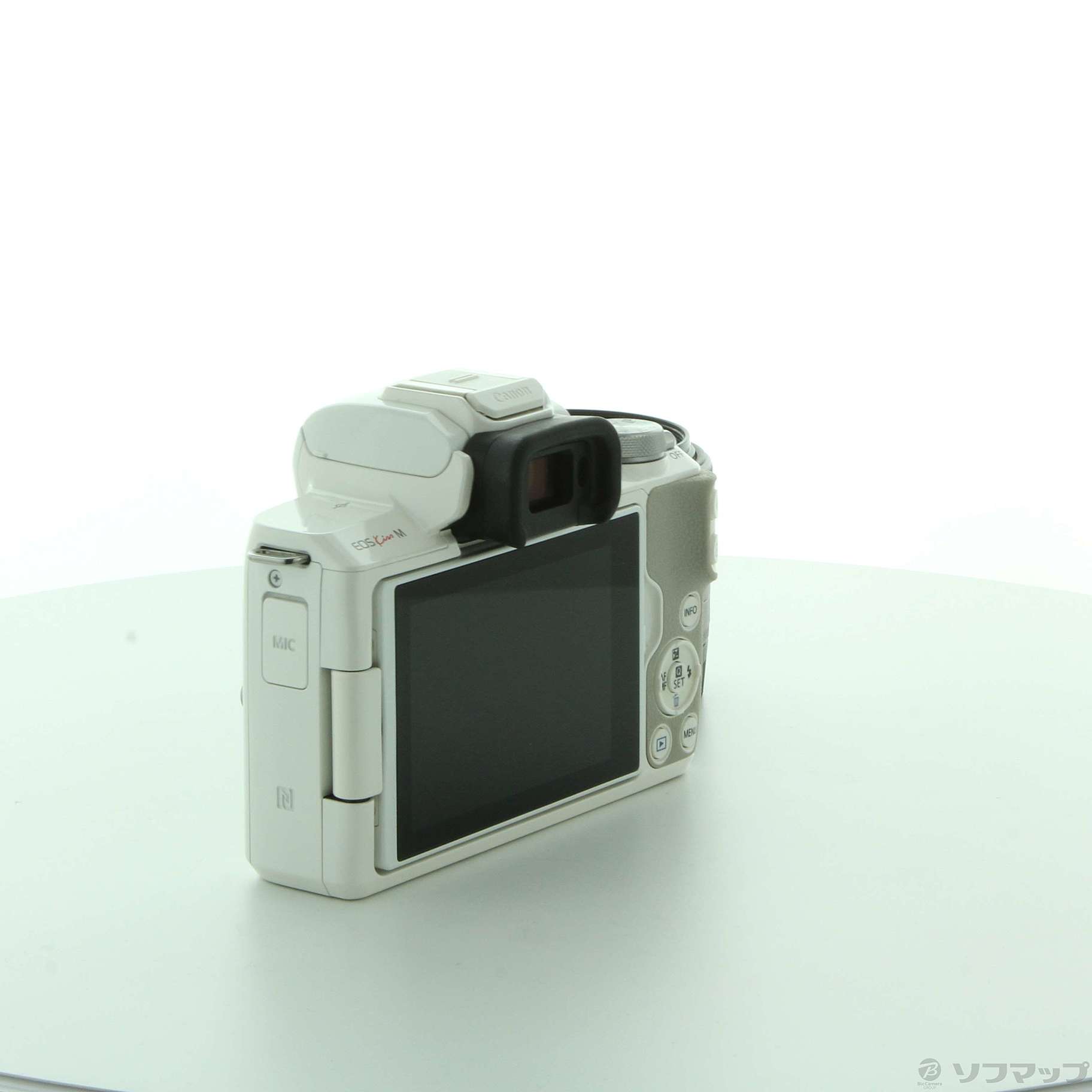 中古】EOS Kiss M ホワイト EFM1545 IS STM レンズキット