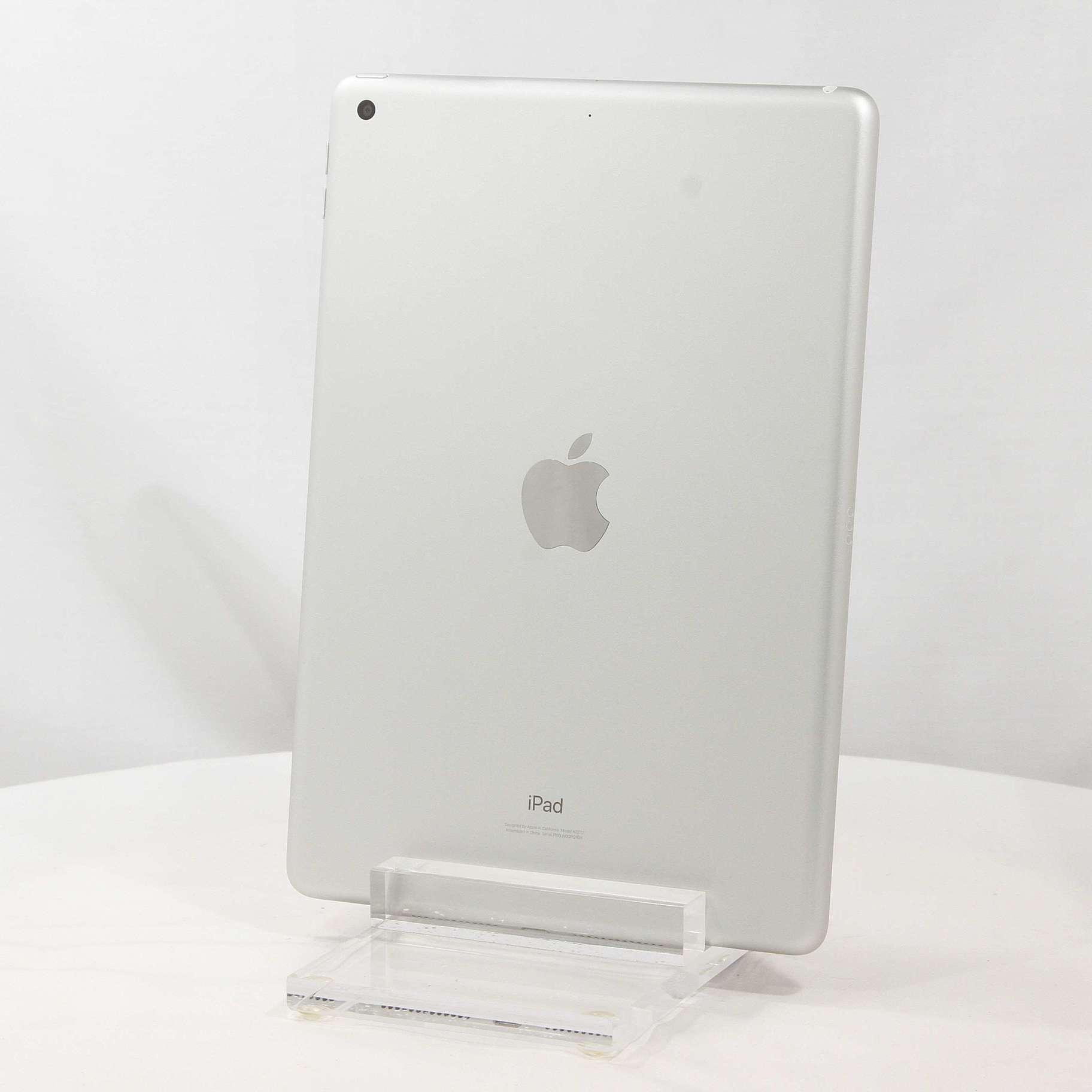 中古】iPad 第8世代 128GB シルバー FYLE2J／A Wi-Fi ［10.2インチ液晶 ...