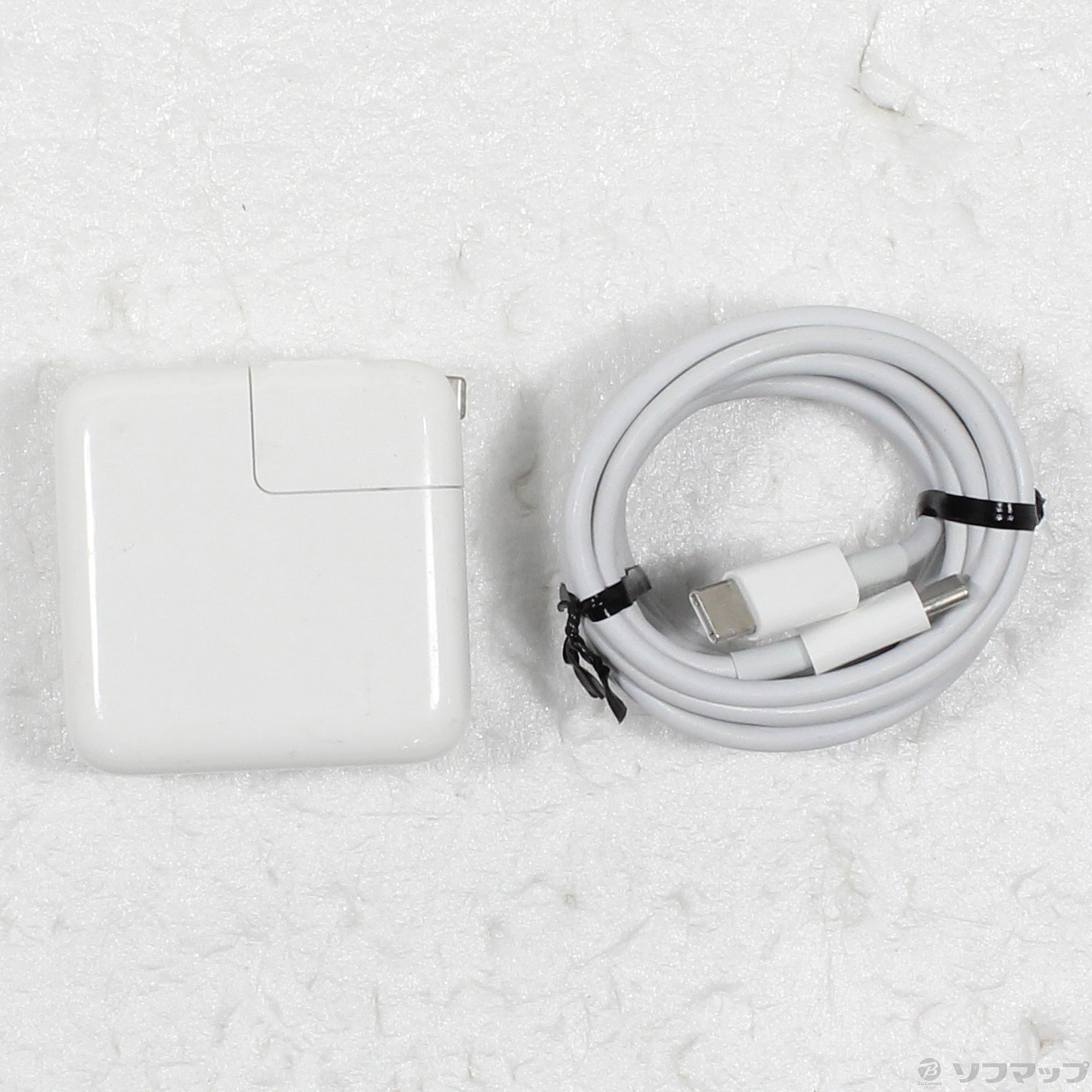 MacBook Air (2022) 13-inch - Apple M2 8-core and 8-core GPU