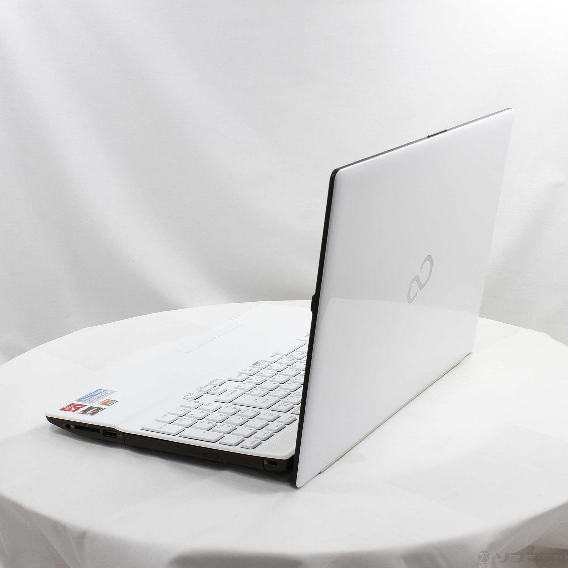 中古】LIFEBOOK AH44／E FMVA44EW プレミアムホワイト [2133058397179