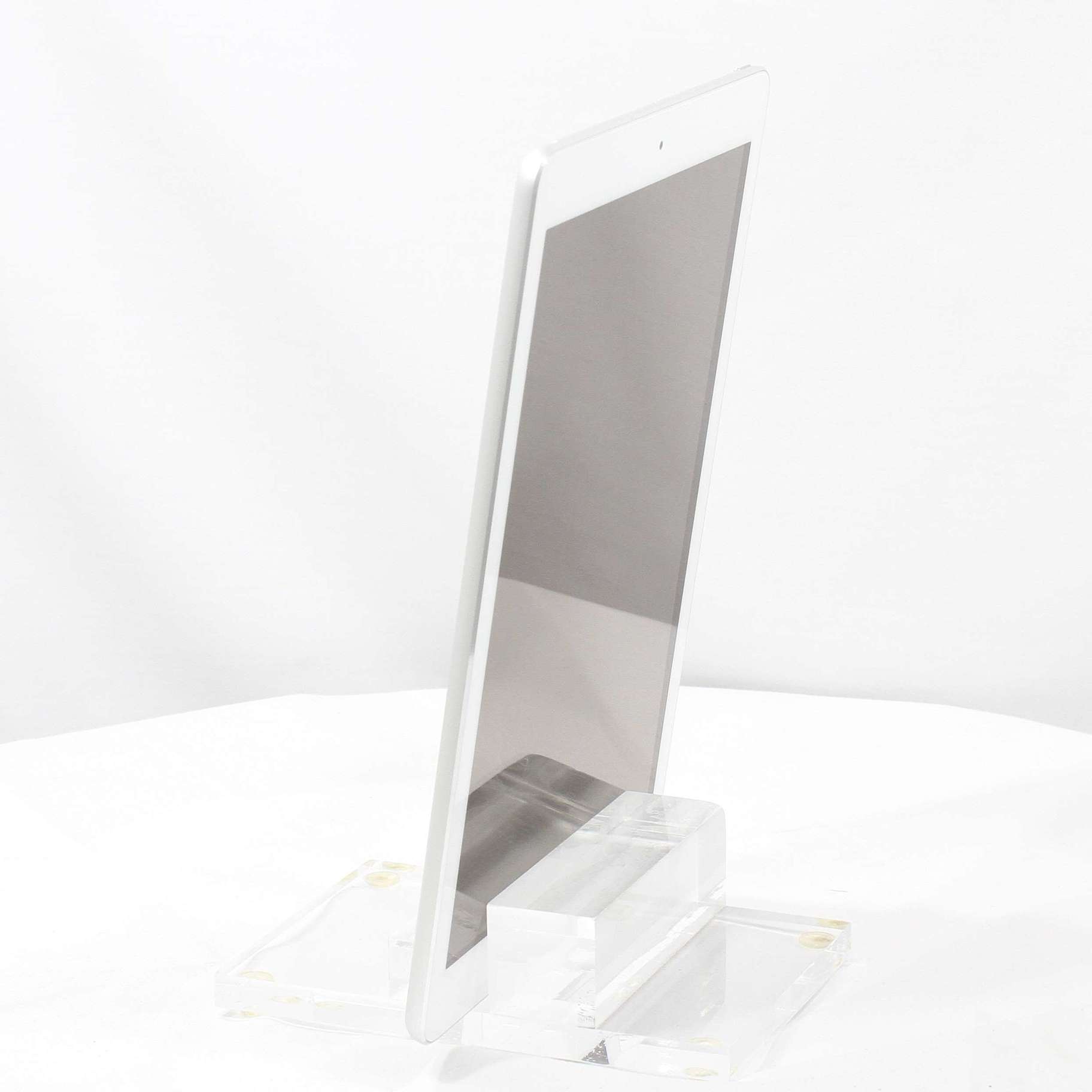 中古】iPad Air 128GB シルバー ME906J／A Wi-Fi [2133058762090