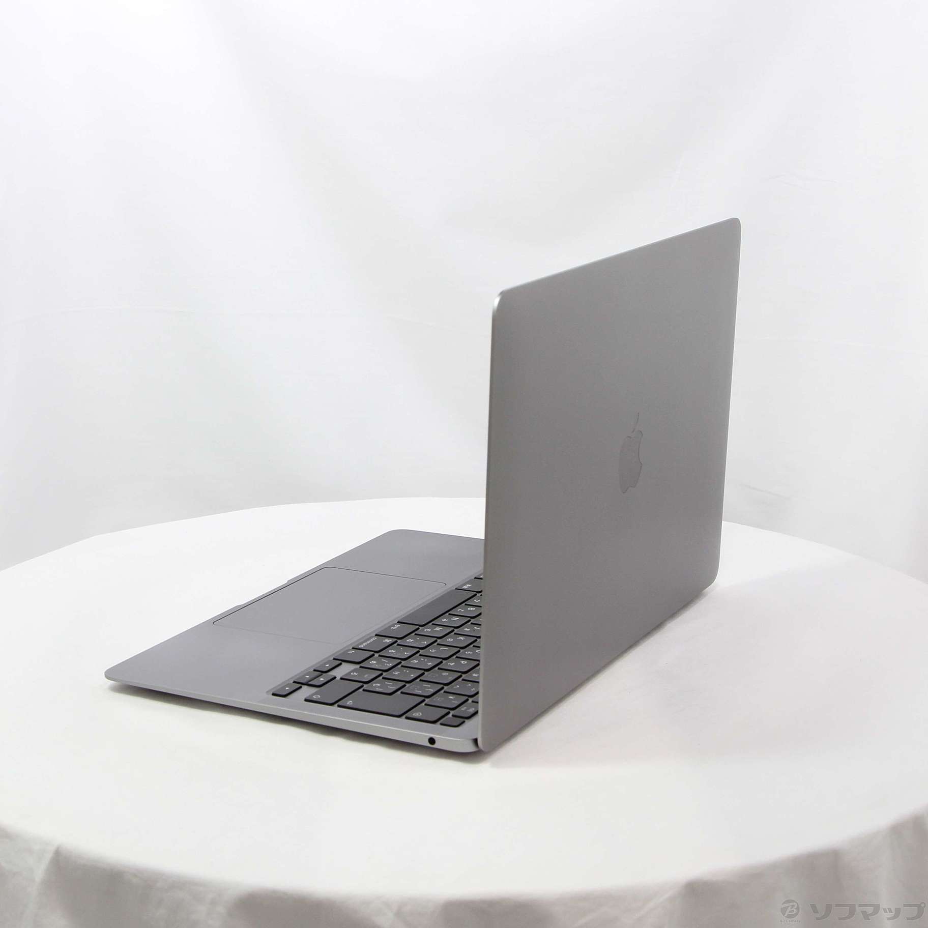 美品　MacBookAir (2020 13インチ)MVH22J/A mvh22_730_05.jpg
