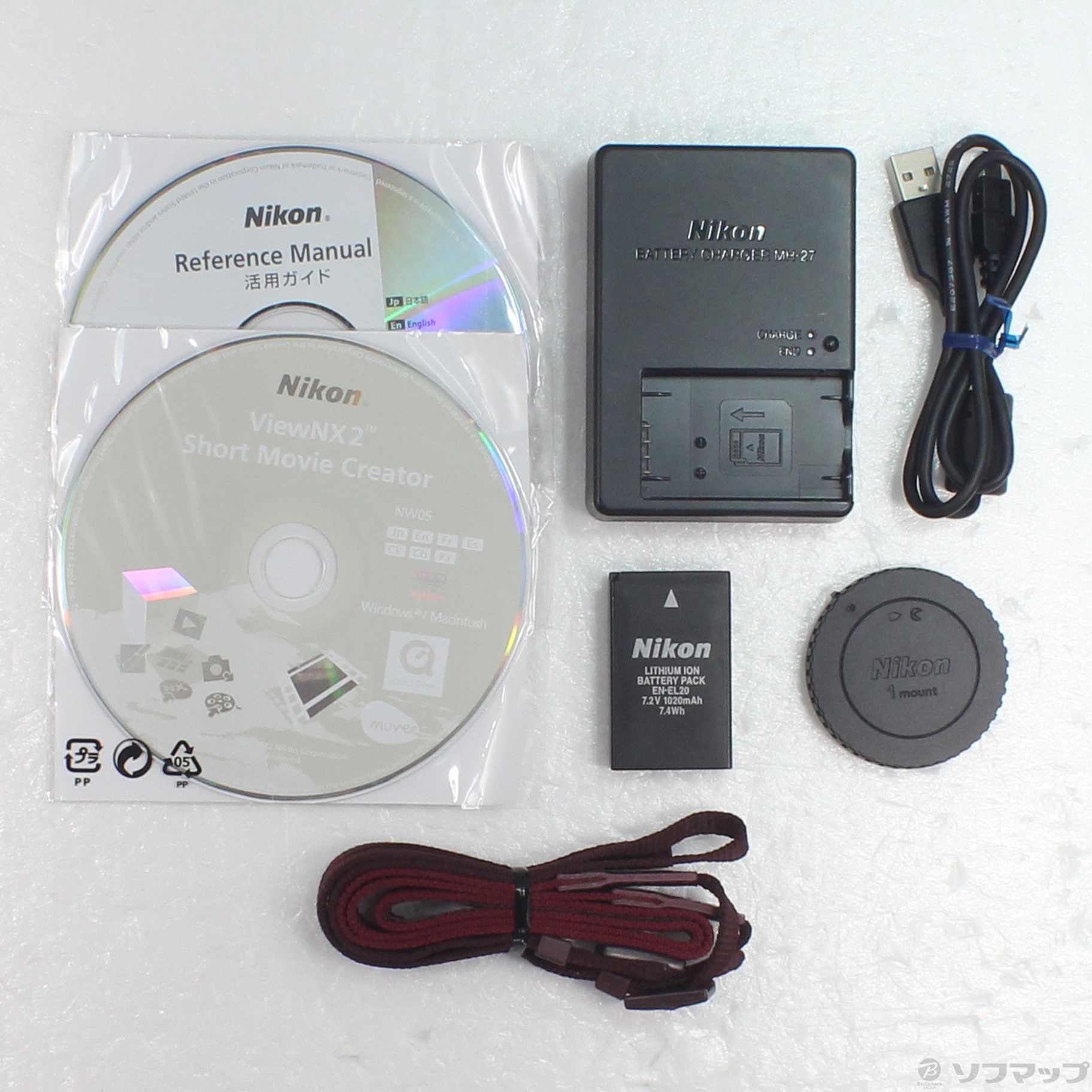 Nikon 1 J3 レッド 本体と付属品 Nikon 1 J3 レッド 本体と付属品