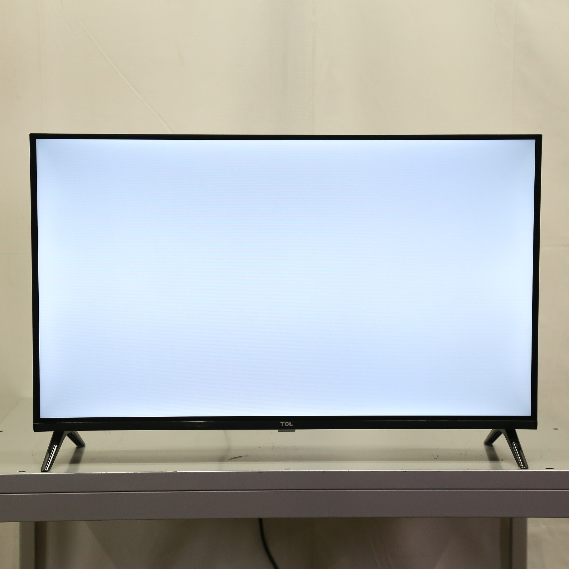 tcl チューナーレステレビ 32V