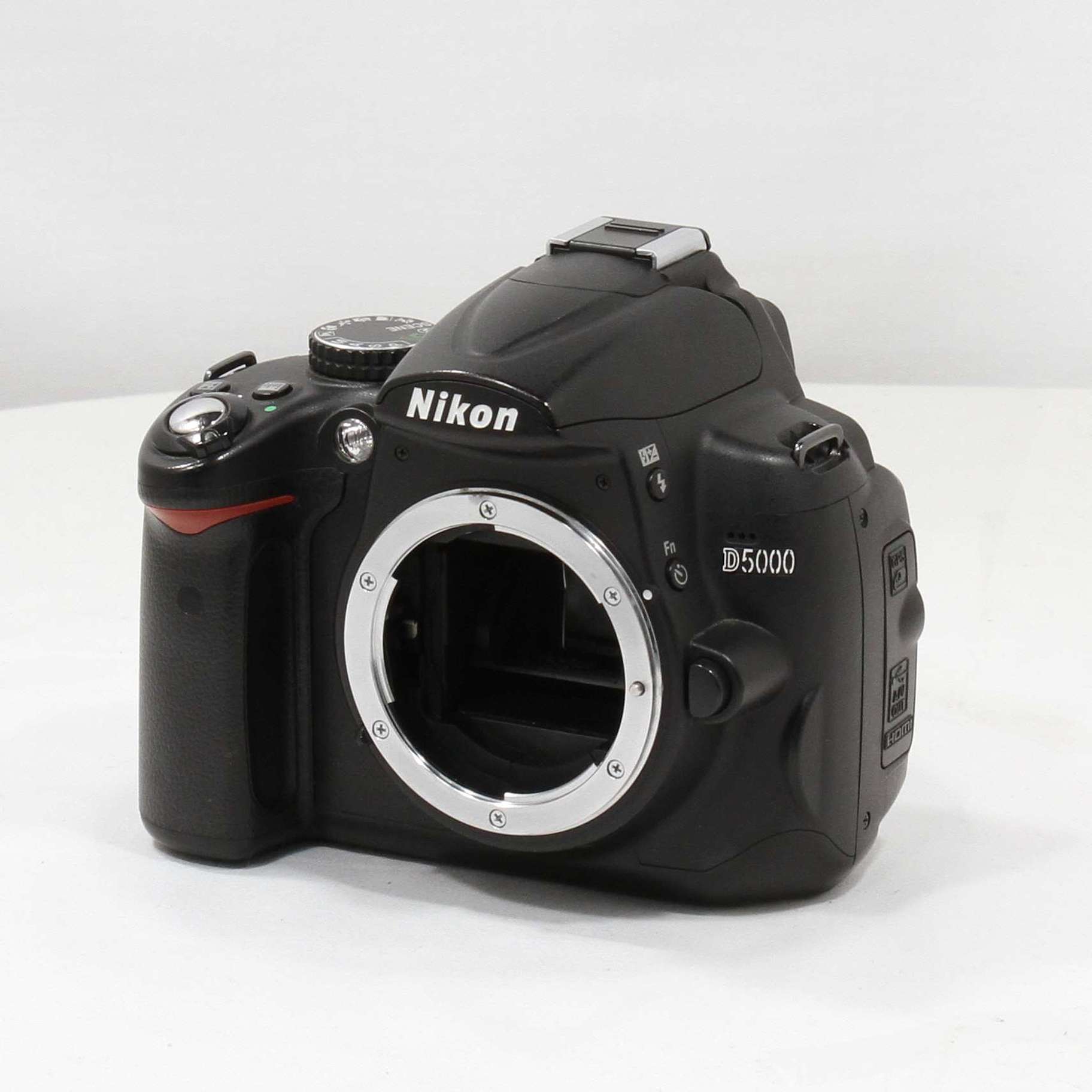 Nikon D5000