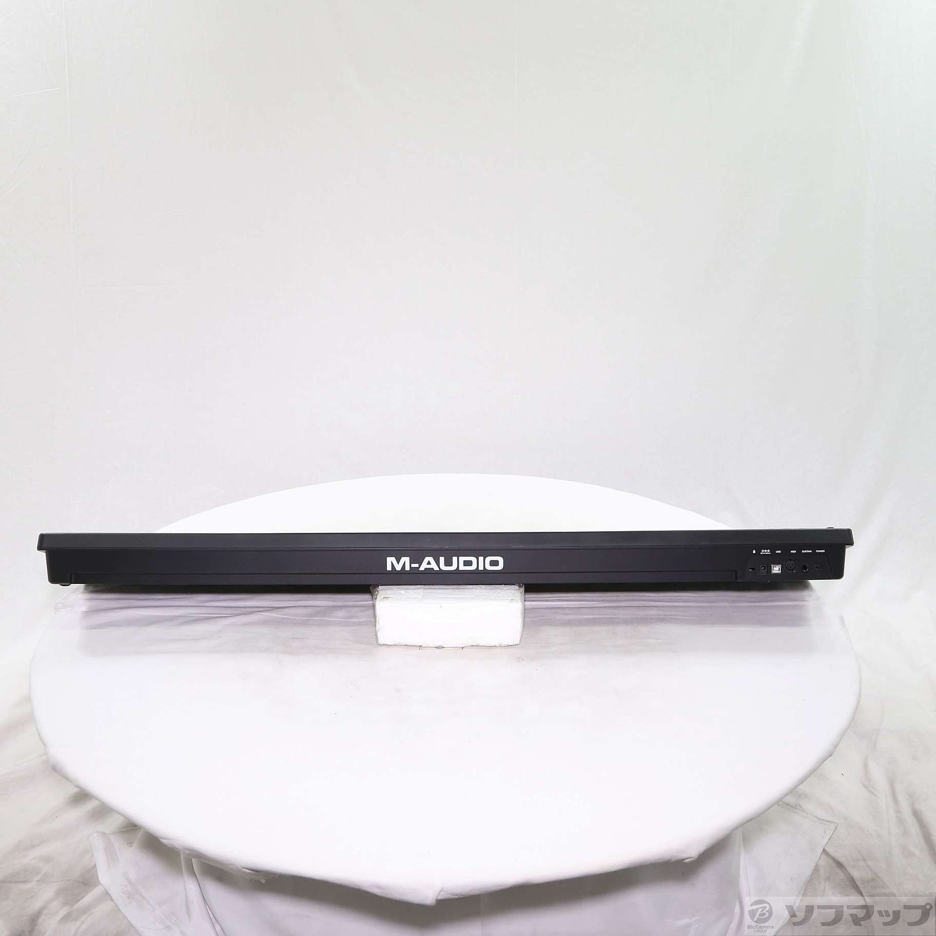 M-AUDIO エムオーディオ/MIDIキーボードコントローラー/Keystation 61 MK3/B51806239102677/Bランク/84【中古】 M-AUDIO Keystation 61 MK3 61鍵 セミウェイト USB-MIDI