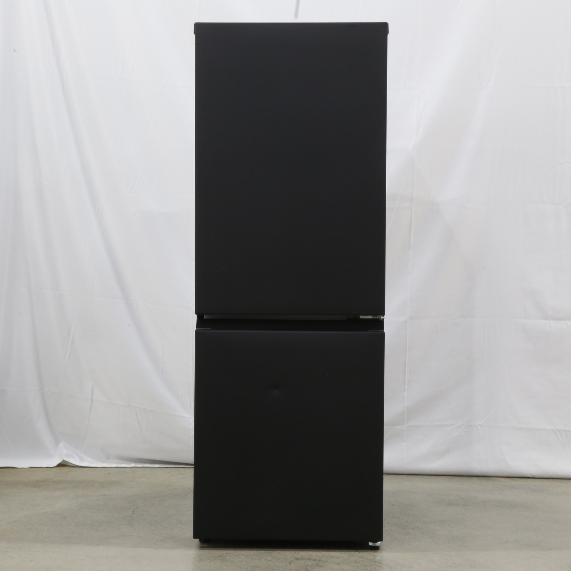 中古】〔中古品〕 冷蔵庫 パーソナルタイプ マットブラック NR