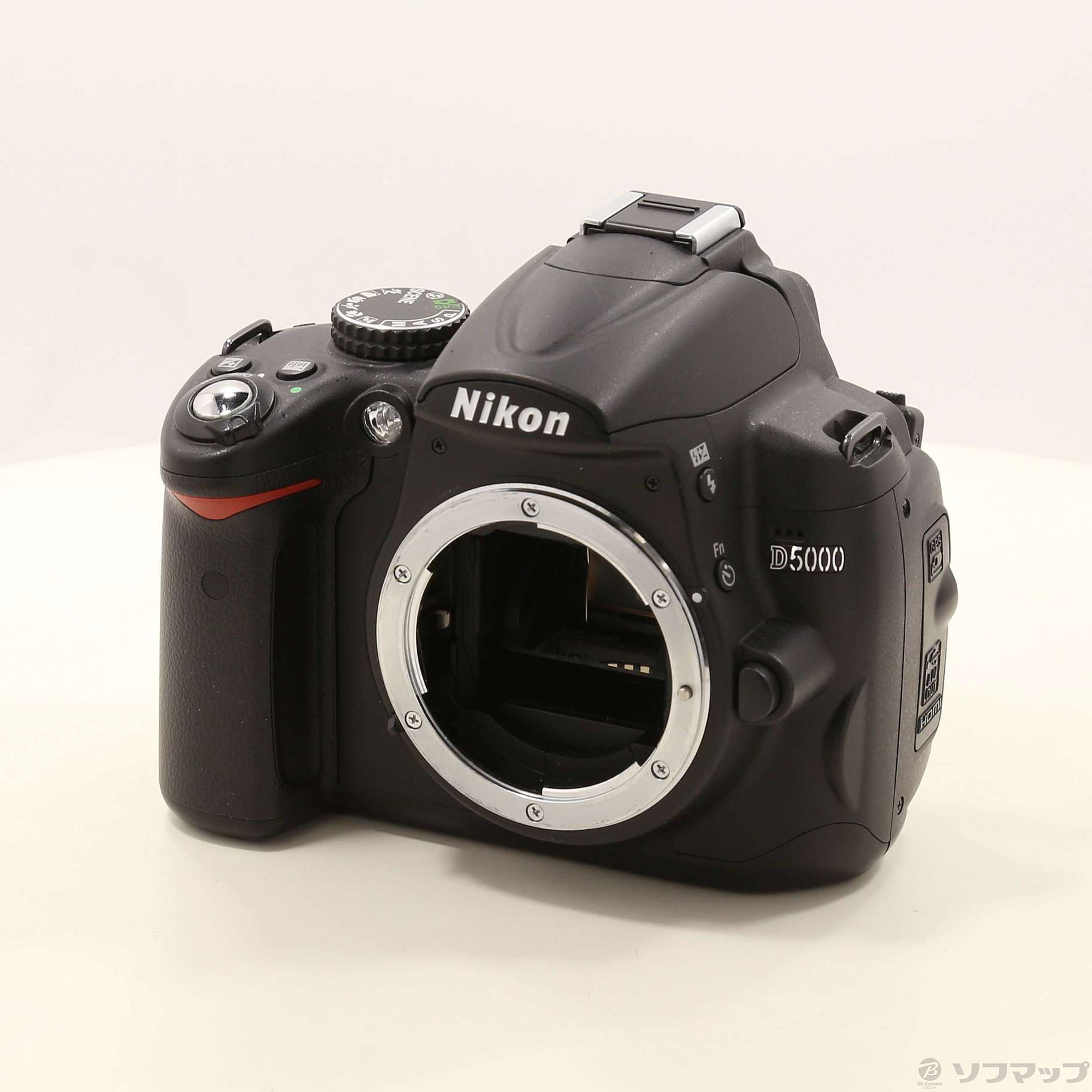 Nikon D5000