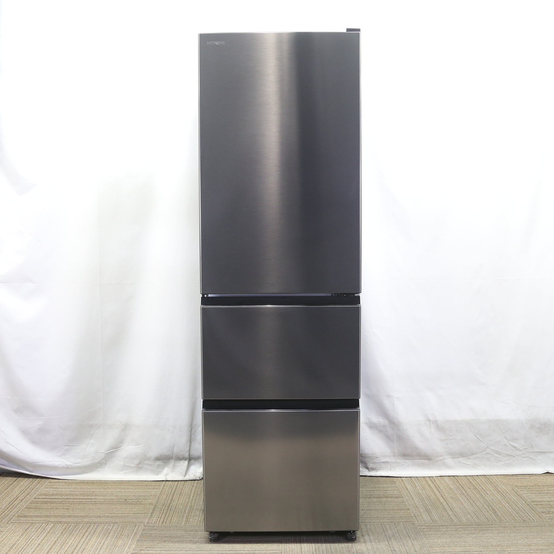 中古】〔中古品〕 冷蔵庫 Vタイプ グラファイトシルバー R-V32V-S ［幅 