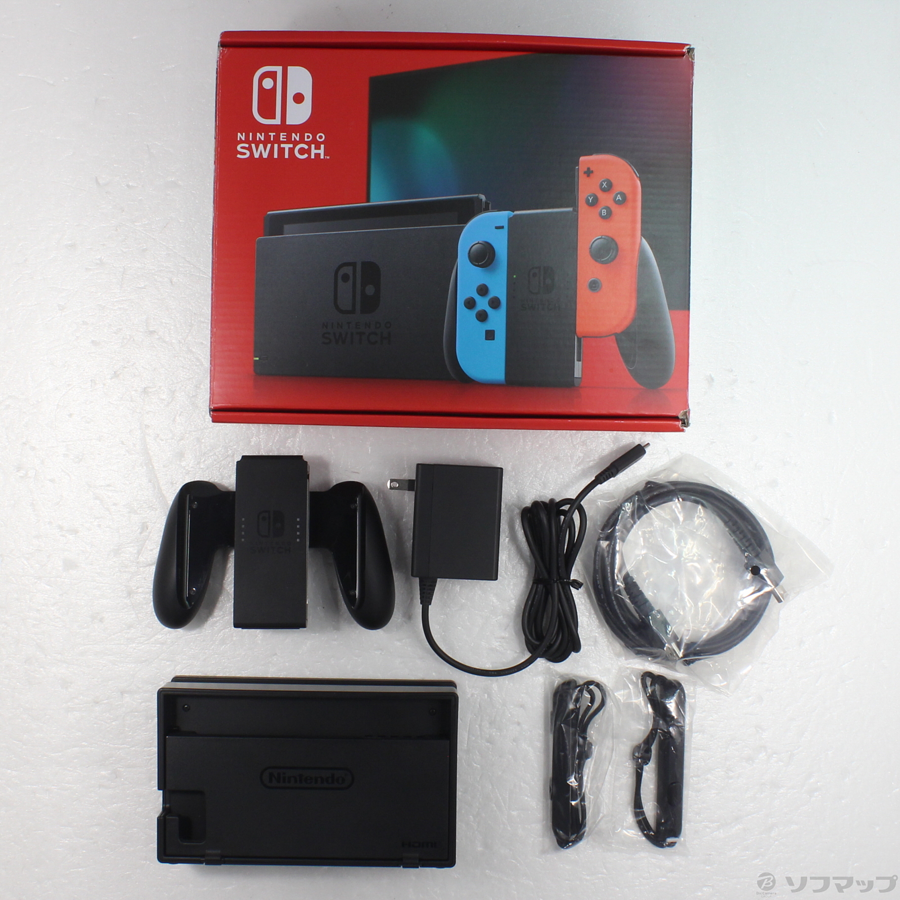 中古美品 新型 任天堂Switch 本体 ブルー/レッド