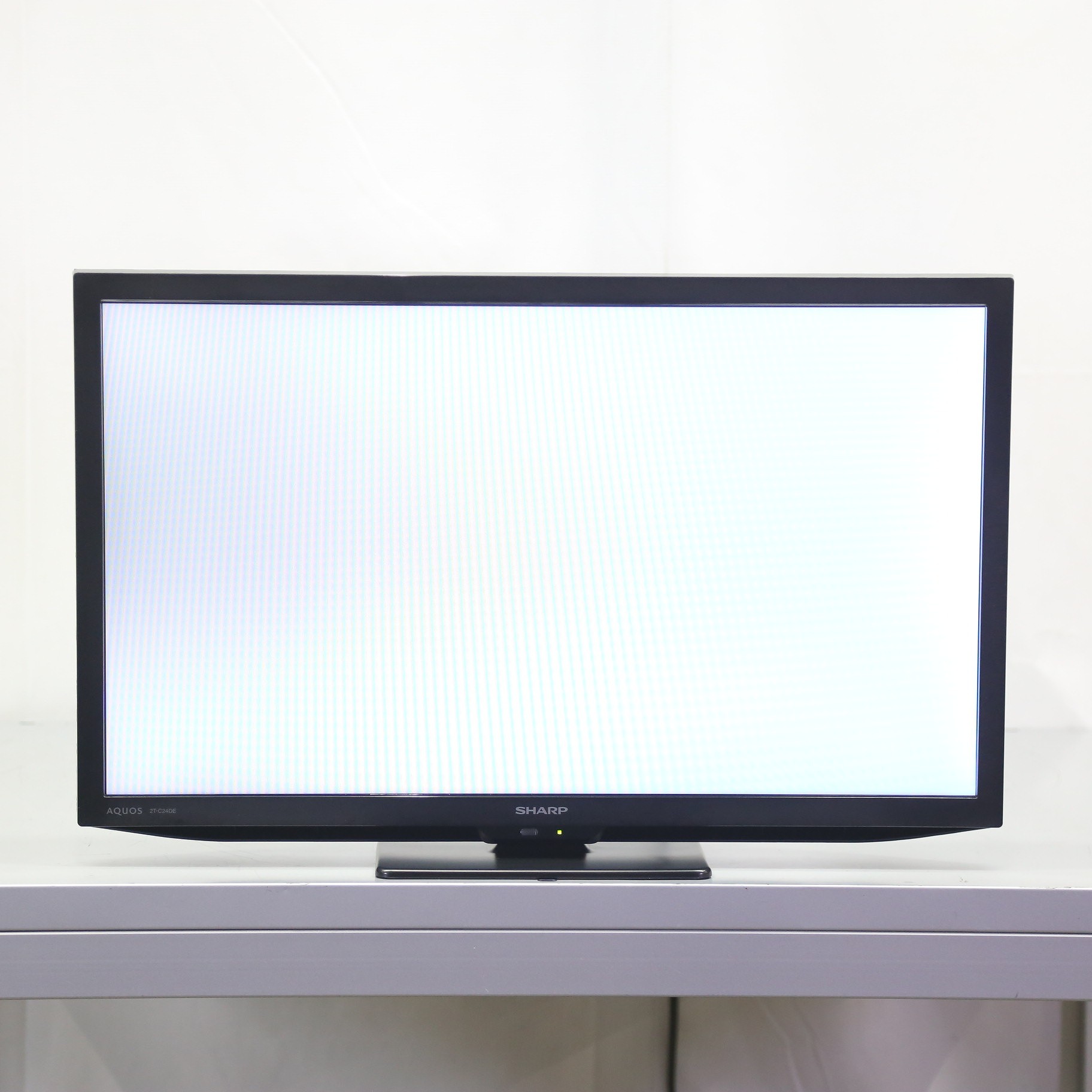 中古】〔展示品〕 液晶テレビ AQUOS ブラック系 2T-C24DEB ［24V