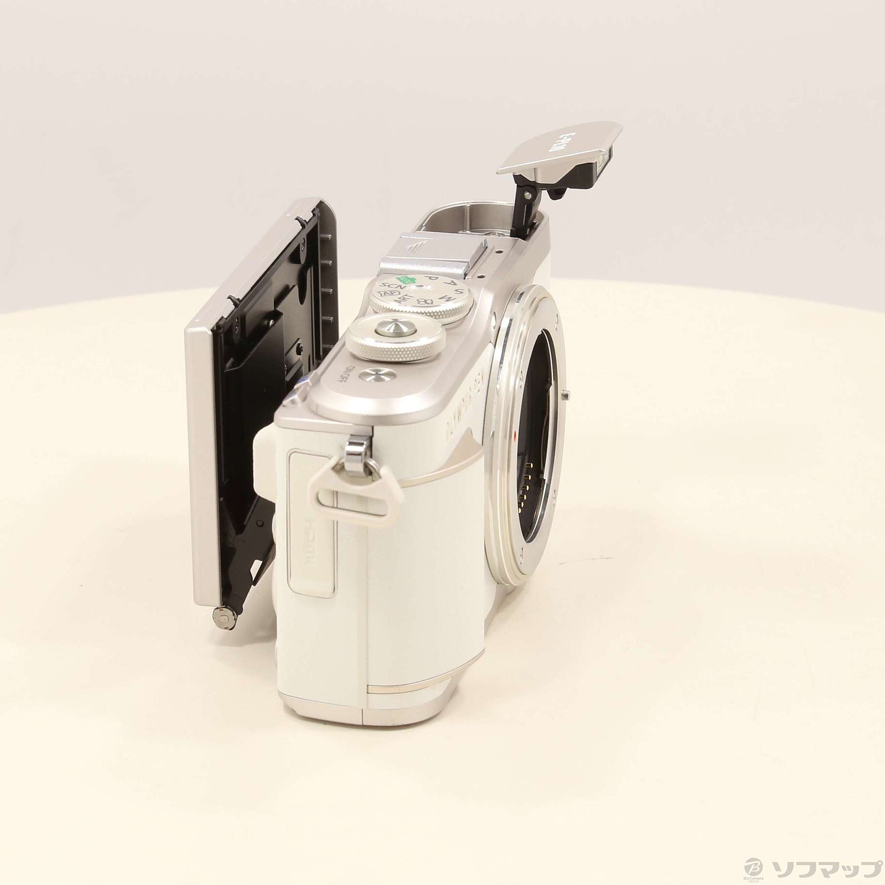 中古】セール対象品 PEN E-PL10 ボディ ホワイト [2133063088345