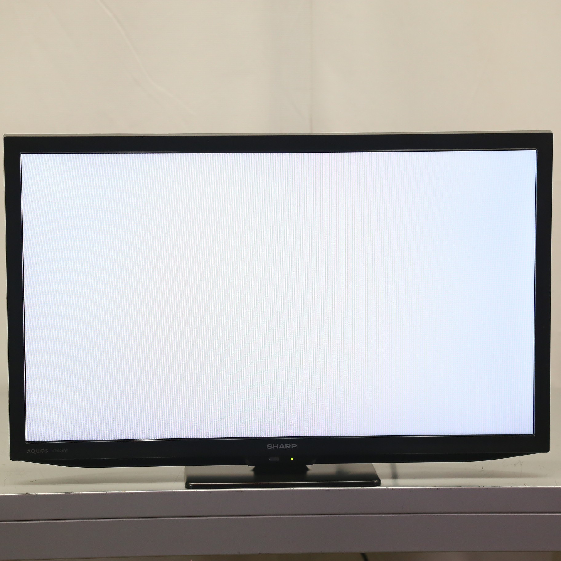中古】〔展示品〕 液晶テレビ AQUOS ブラック系 2T-C24DEB ［24V