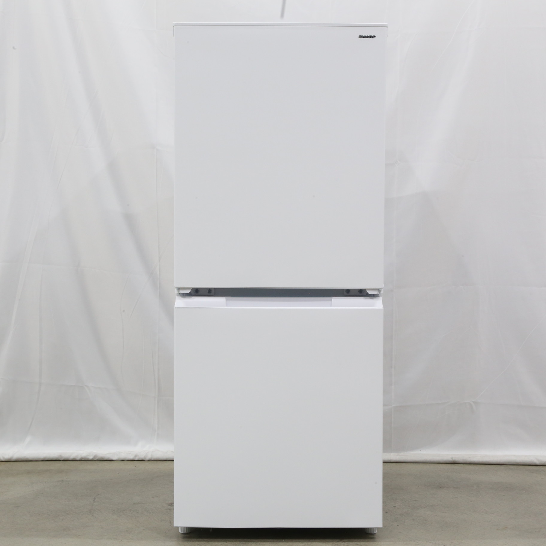 中古】〔中古品〕 冷蔵庫 マットホワイト SJ-D15P-W ［幅49.5cm ／152L