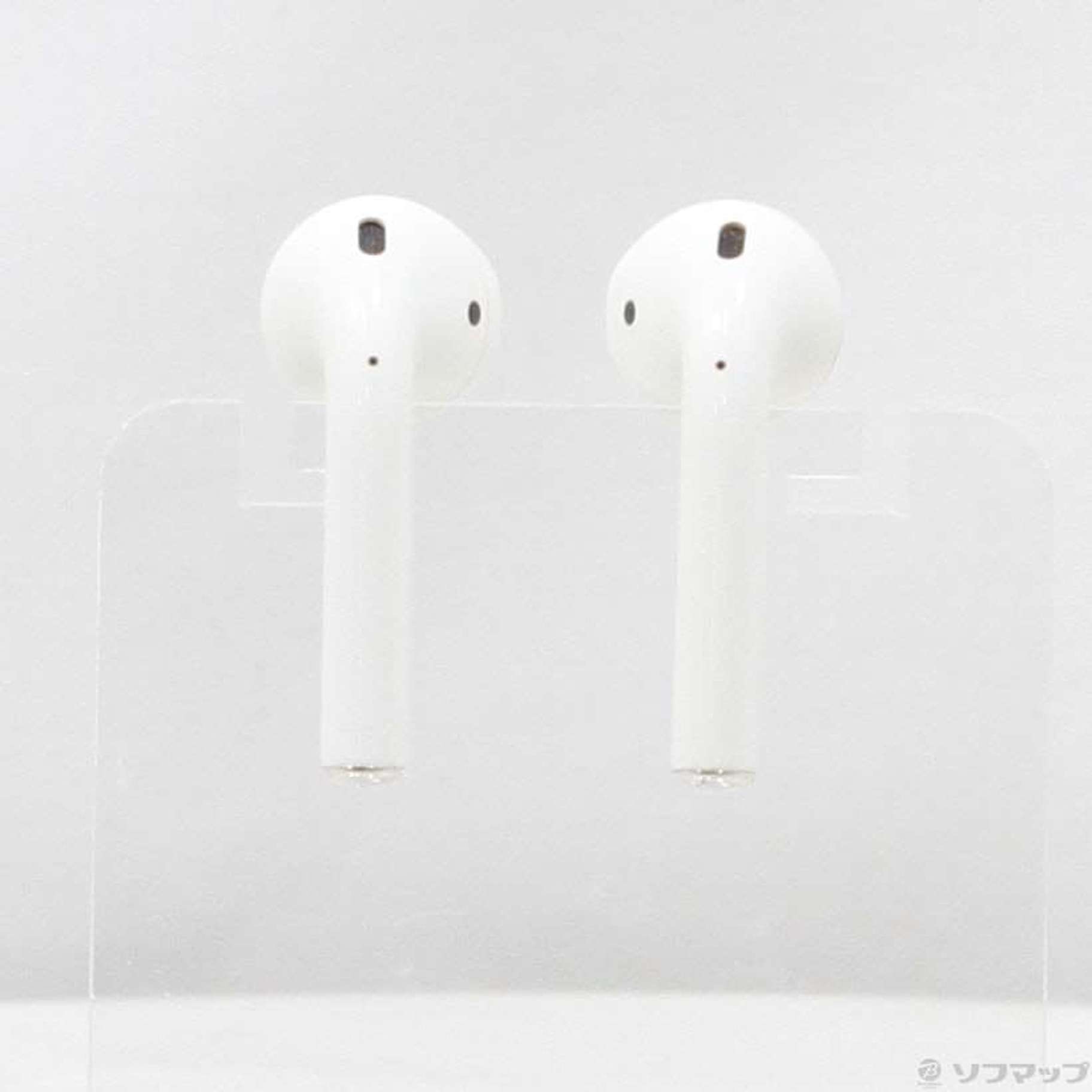 AirPods 2世代 MV7N2J/A 美品 中古】AirPods 第2世代 with Charging Case MV7N2J／A [2133064745711
