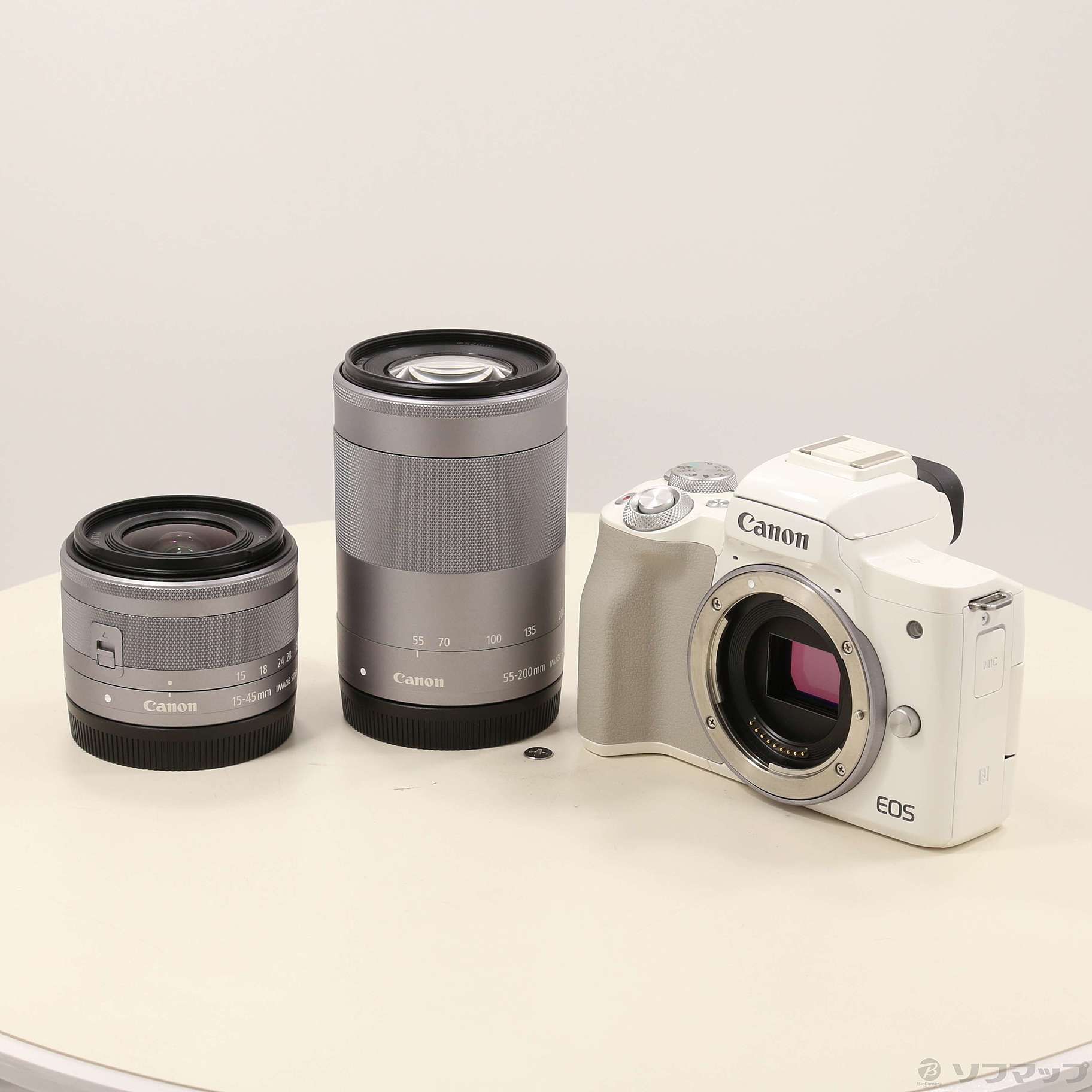 【美品】Canon EOS Kiss M ホワイト 付属品多数 中古】EOS Kiss M ホワイト ダブルズームキット [2133064847897