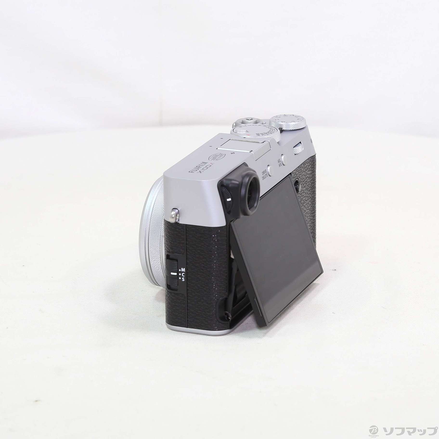 中古】〔展示品〕 FUJIFILM X100VI シルバー [2133064927278] - リコレ