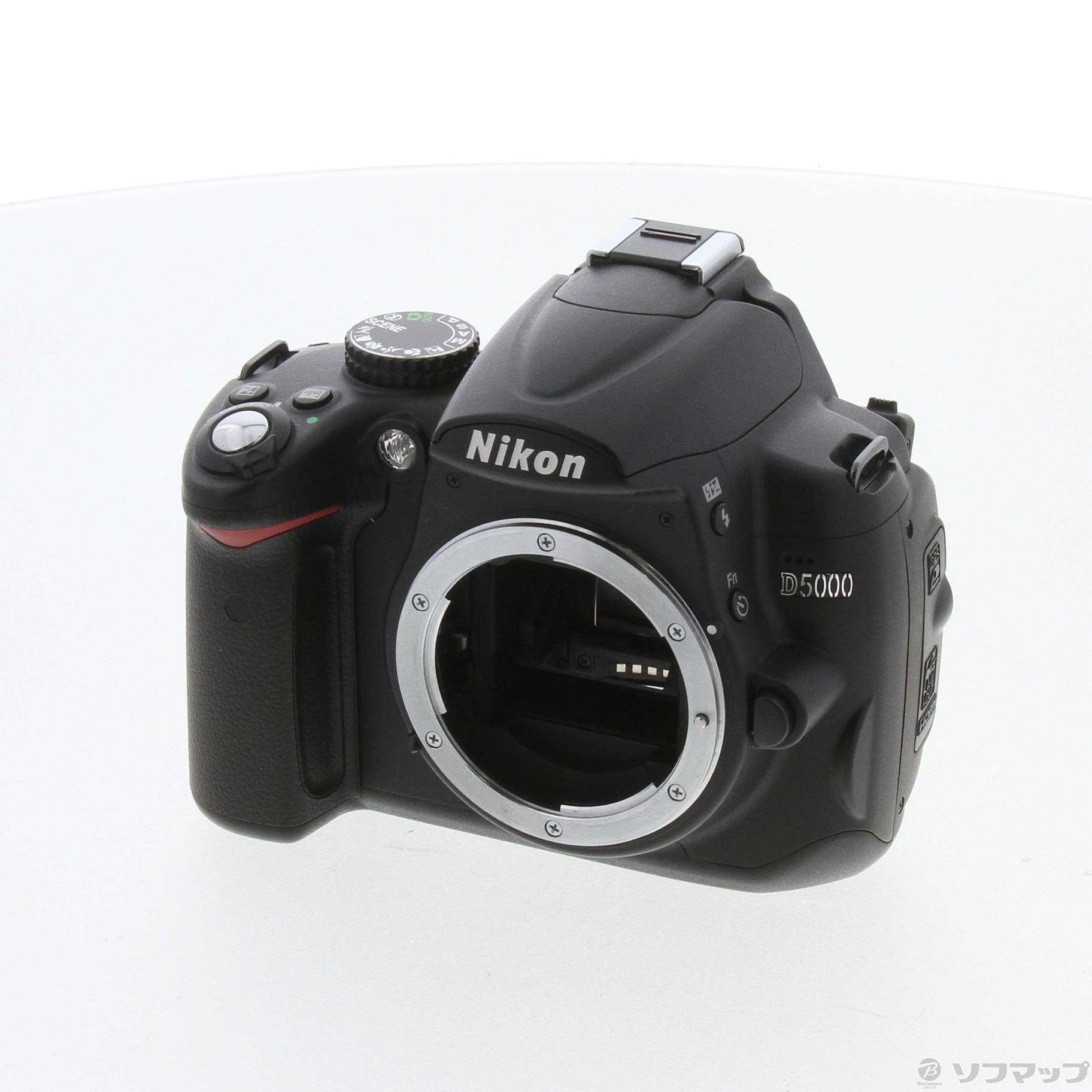 Nikon D5000