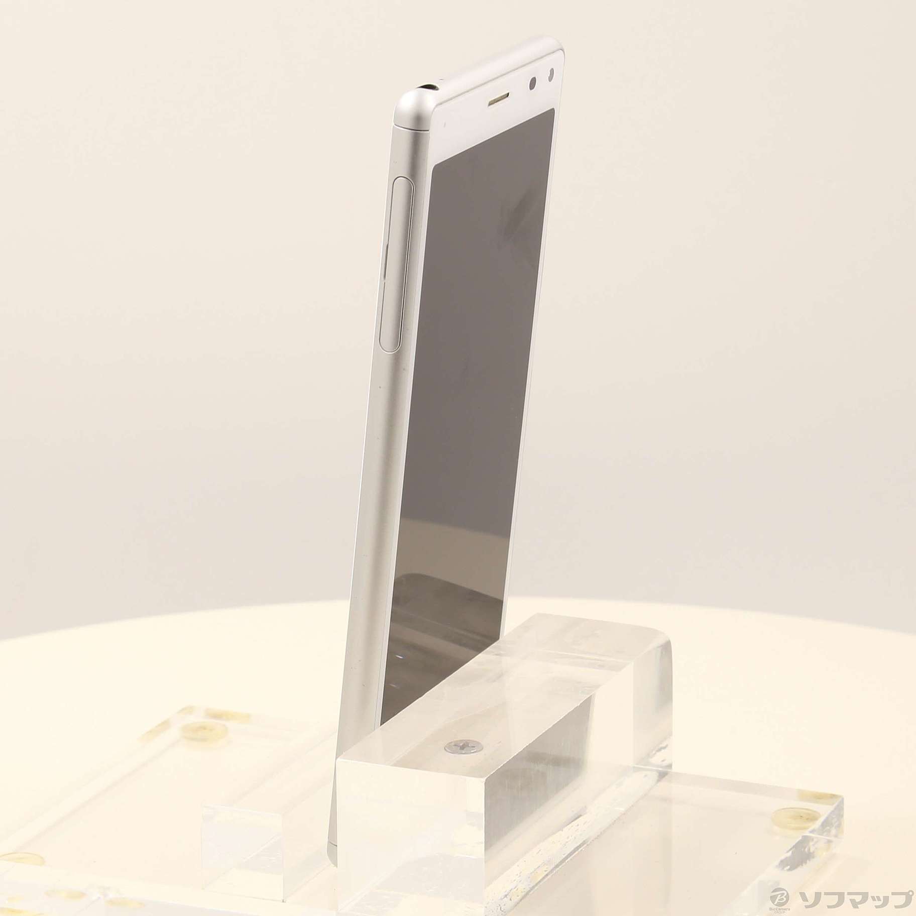 Xperia - 【美品】Xperia 8 au ホワイト(SIMロック解除済)液晶保護フィルム付 中古】Xperia 8 64GB ホワイト SOV42 W auロック解除SIMフリー