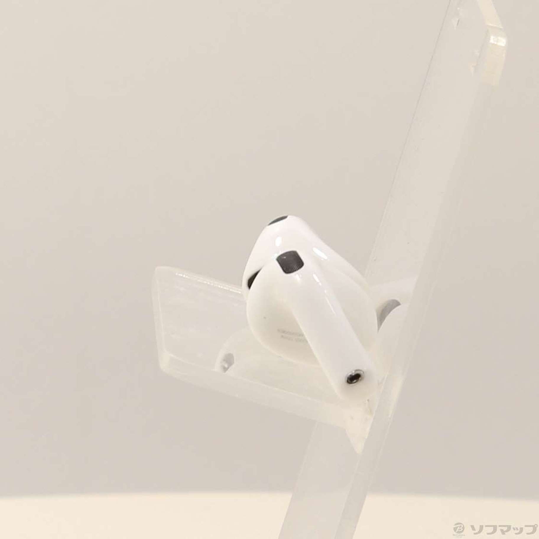 中古】AirPods 4 アクティブノイズキャンセリング搭載 MXP93J／A