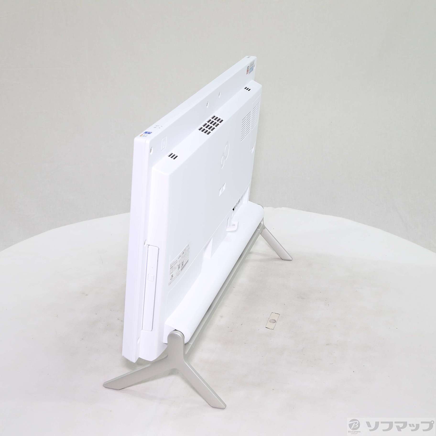 中古】FMV F55-K1 FMVF55K1WA ホワイト ［Core-i5-1235U (1.3GHz