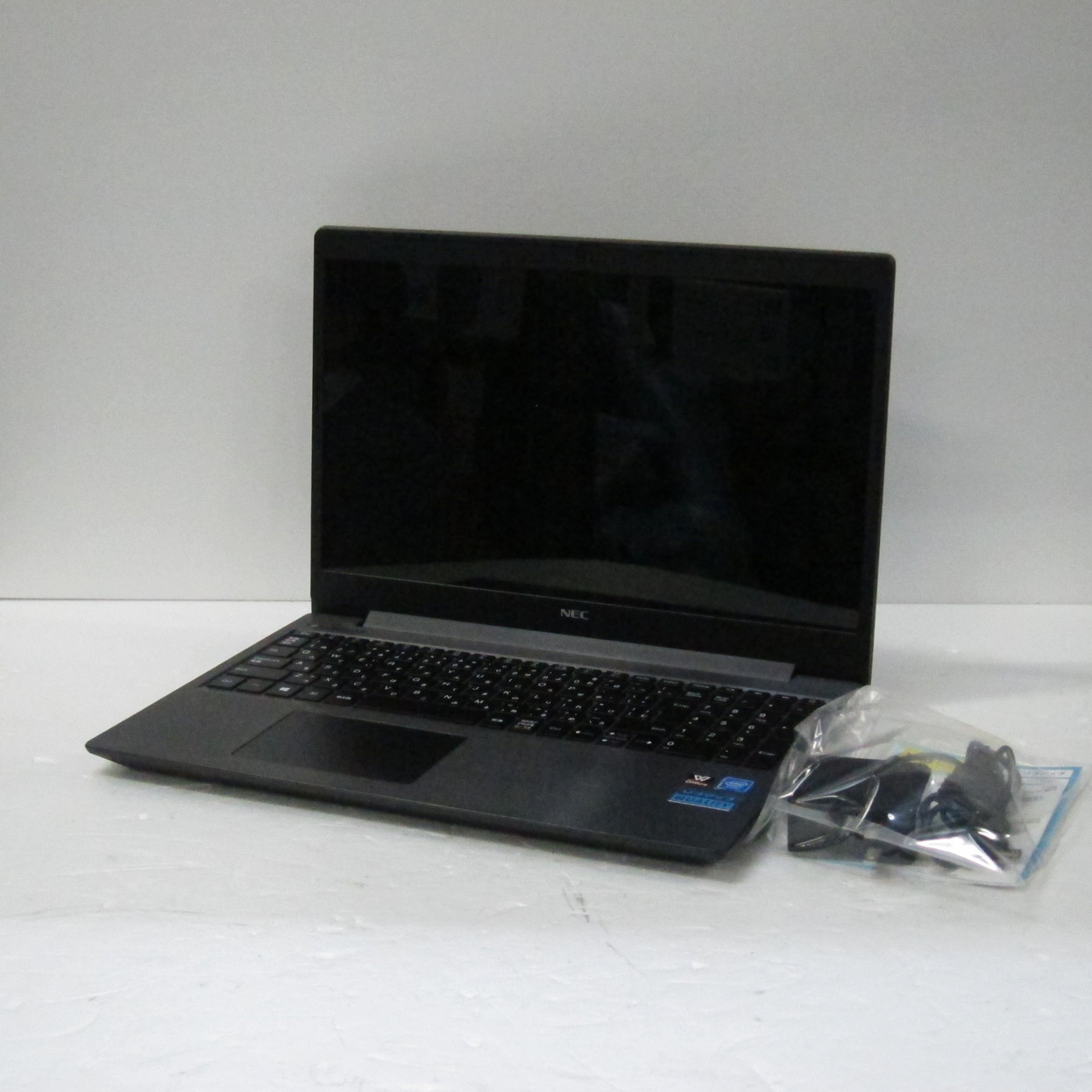 �i�����S�p�\�R�� LaVie Note Standard NS150�^NAB PC-NS150NAB �J�[���u���b�N �kWindows 10�l