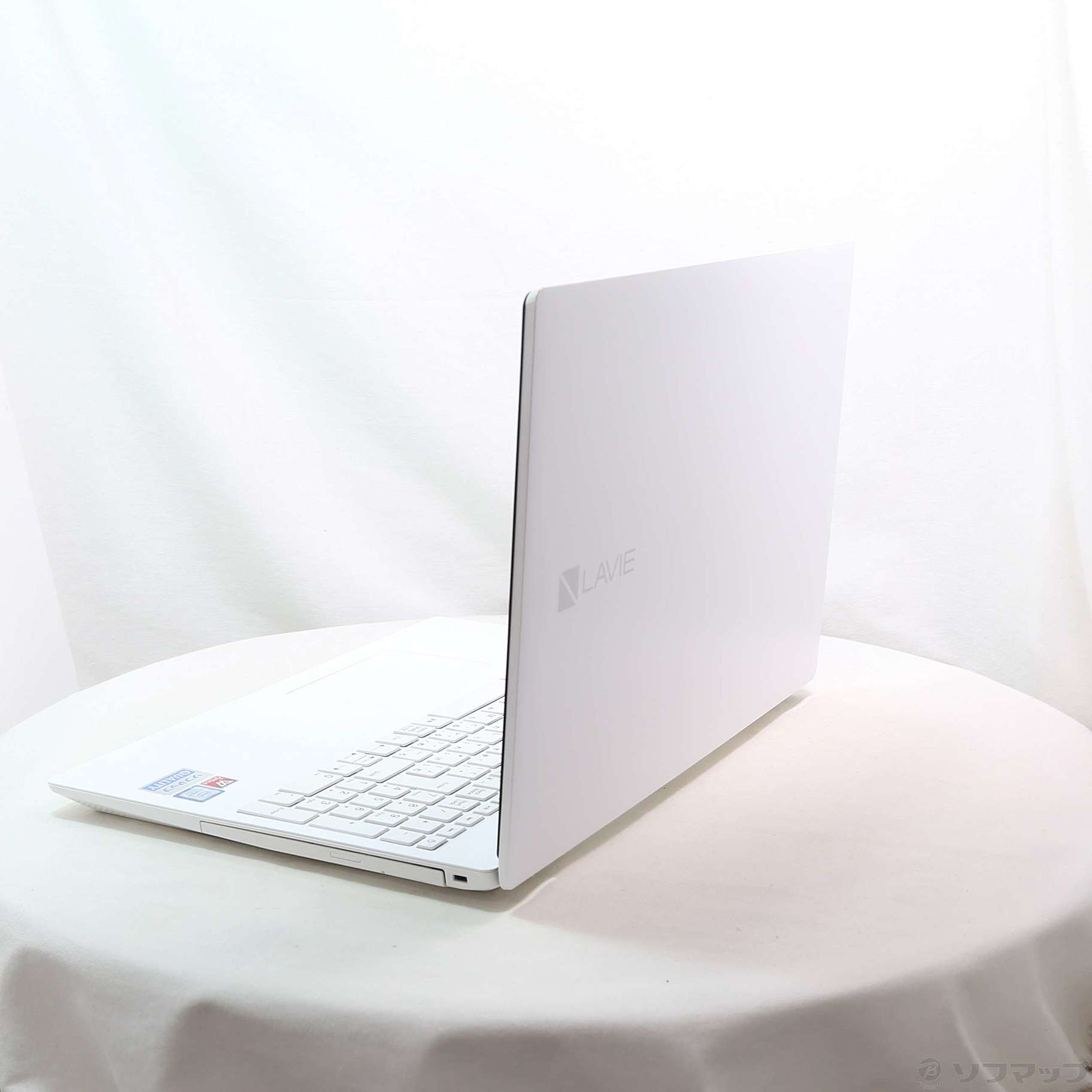 LaVie Note Standard NS700�^NAW PC-NS700NAW �J�[���z���C�g �kWindows 10�l