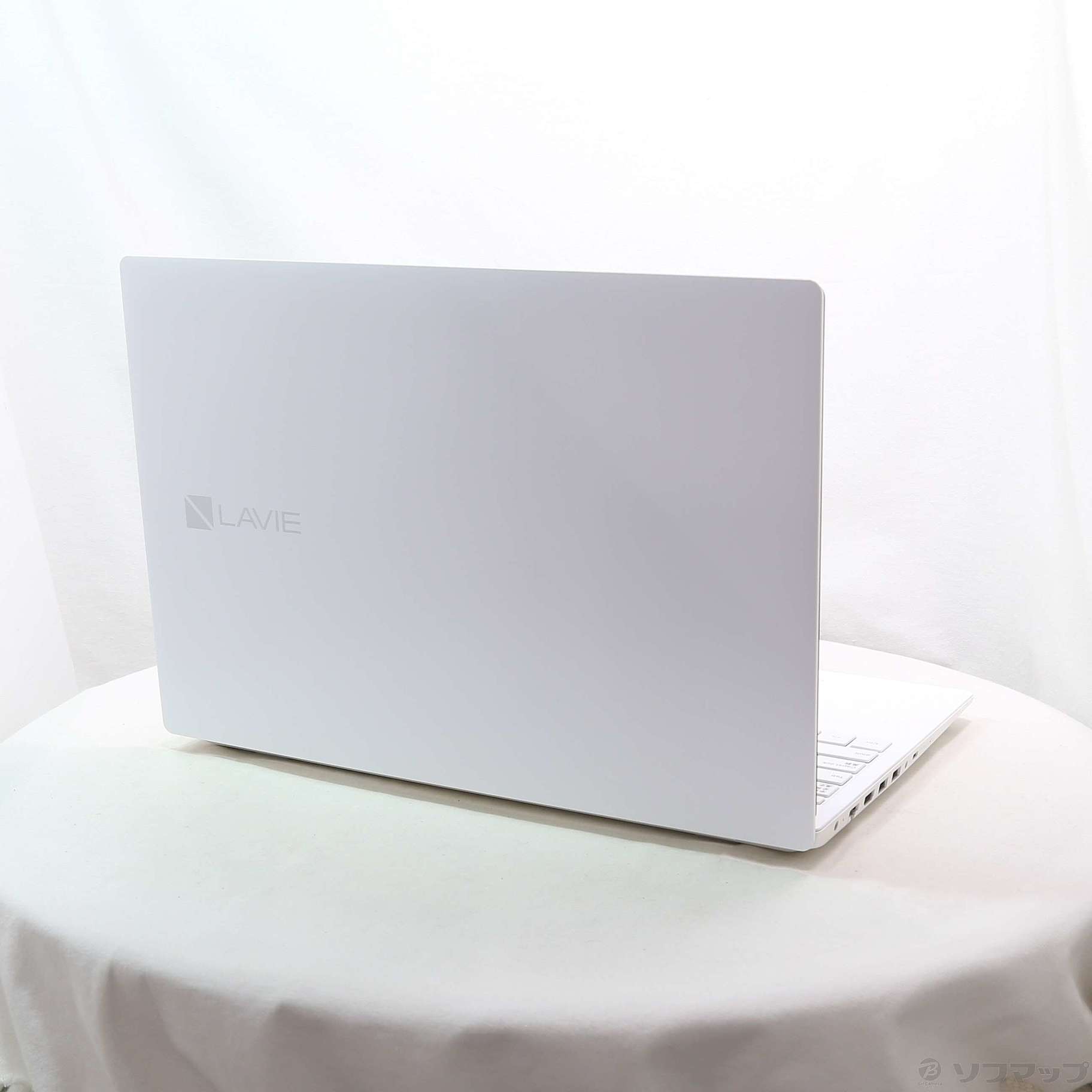 LaVie Note Standard NS700�^NAW PC-NS700NAW �J�[���z���C�g �kWindows 10�l