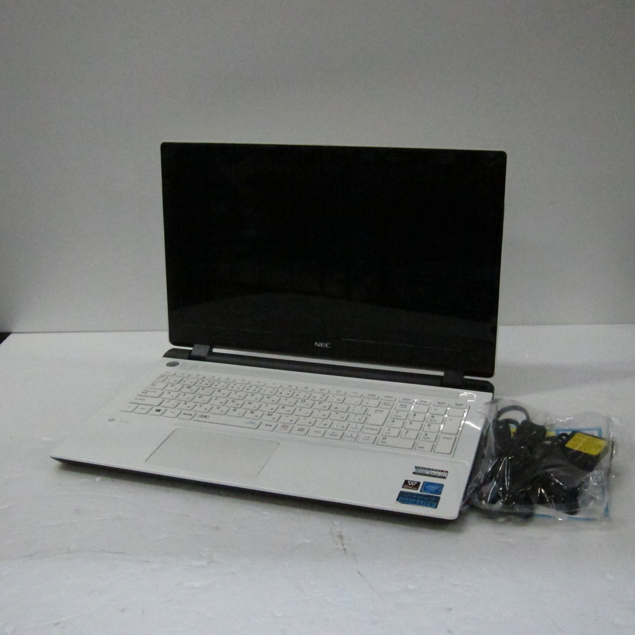 �i�����S�p�\�R�� LAVIE Note Standard PC-NS150CAW-KS �kWindows 10�l