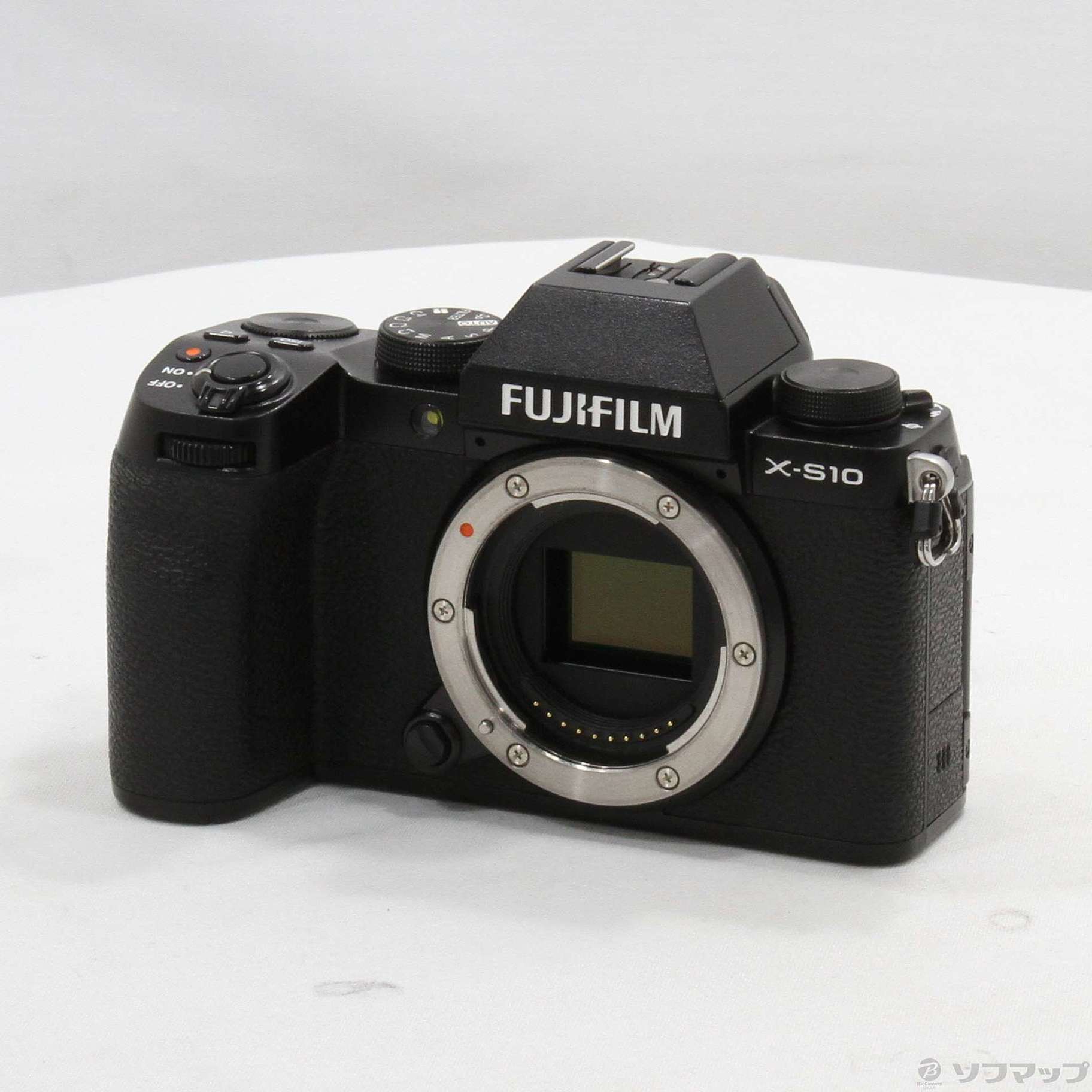 中古】期間特価対象品 FUJIFILM X-S10 ボディ [2133070039385 