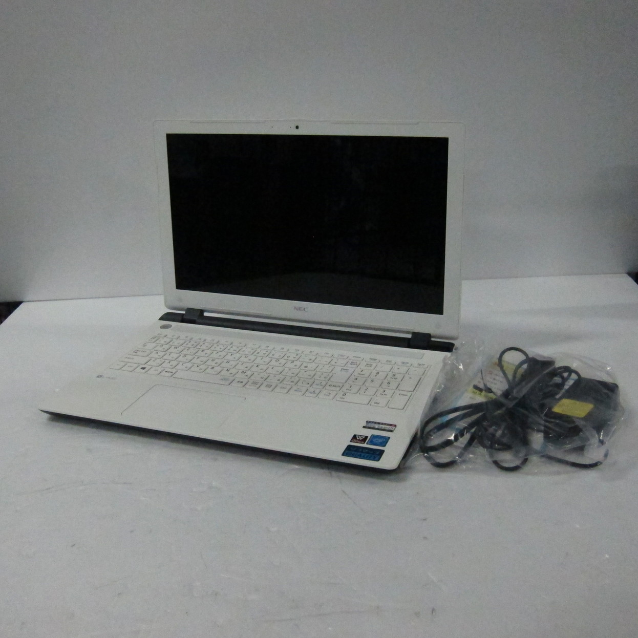 �i�����S�p�\�R�� LAVIE Note Standard PC-NS100C1W �z���C�g �kWindows 10�l