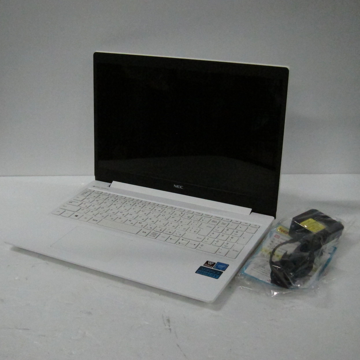 �i�����S�p�\�R�� LaVie Note Standard PC-NS100N2W �J�[���z���C�g �kWindows 10�l