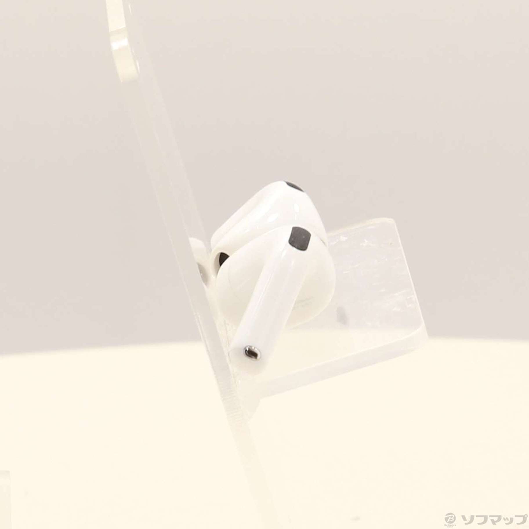 中古】AirPods 4 アクティブノイズキャンセリング搭載 MXP93J／A