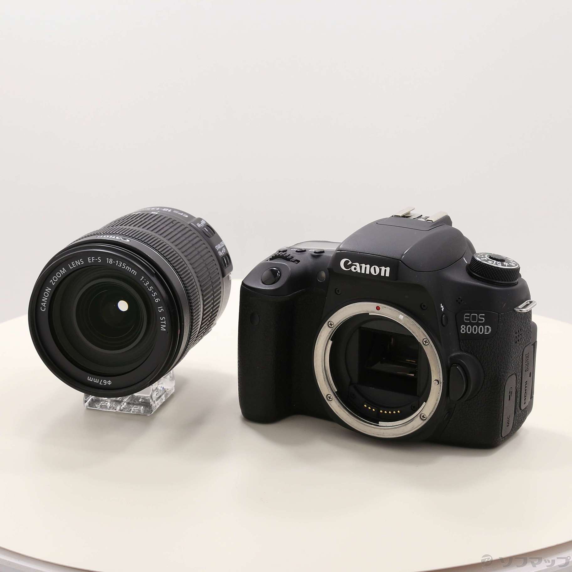 EOS 8000D EF-S18-135 IS STM レンズキット+SDカード 中古】EOS 8000D EF-S18-135 IS STM レンズキット (2420万画素／SDXC