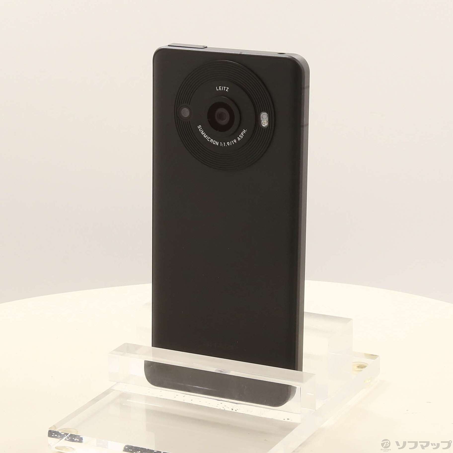 AQUOS R8 pro SIM�t���[