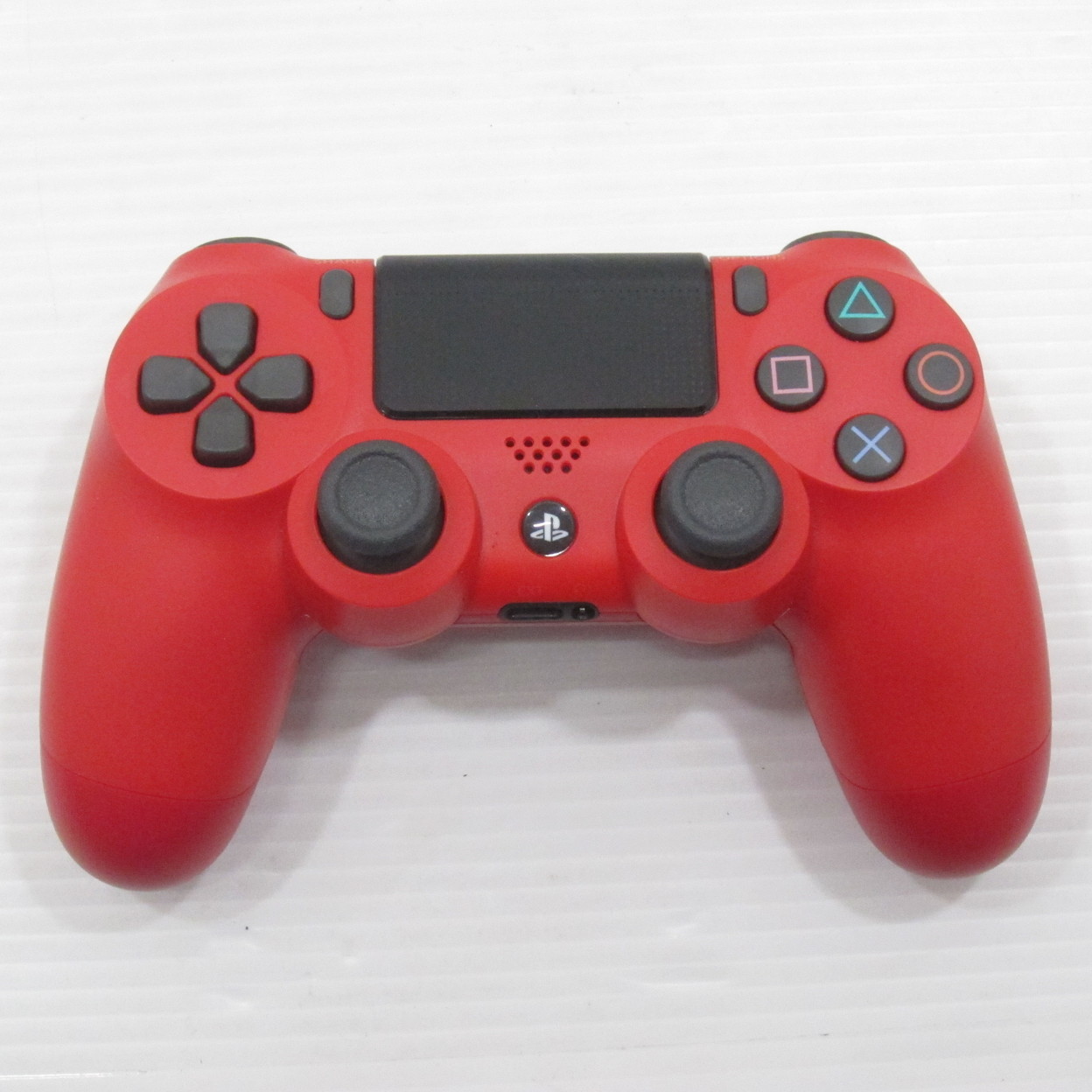 中古】ワイヤレスコントローラー DUALSHOCK4 CUH-ZCT2J1 マグマ
