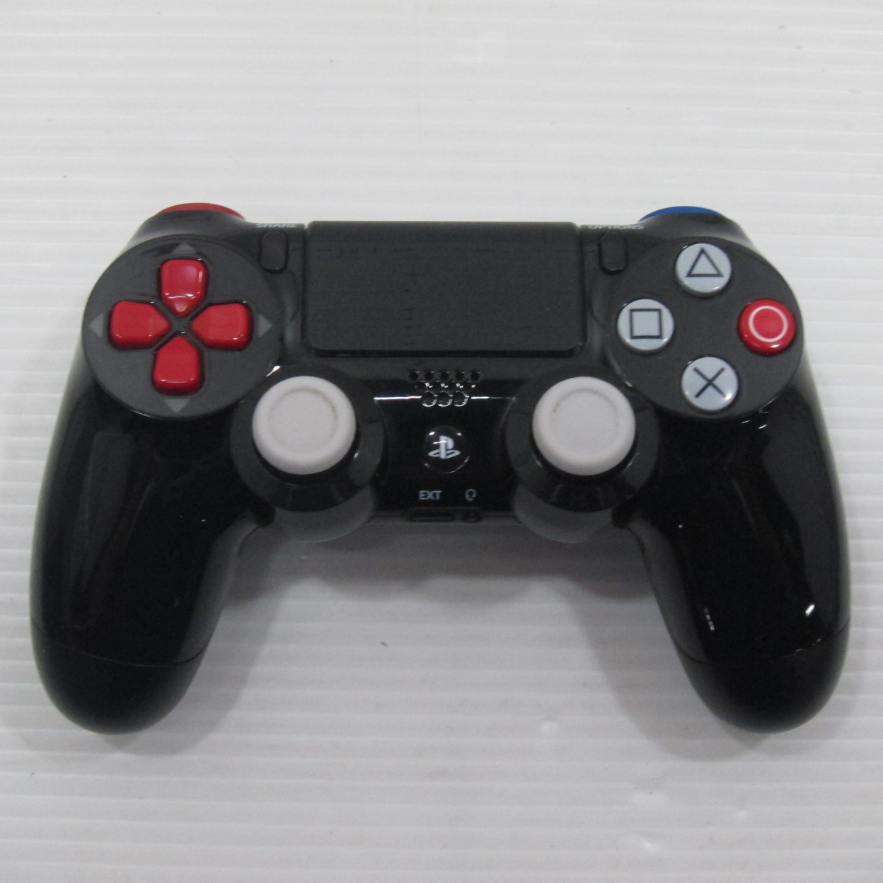 中古】ワイヤレスコントローラー DUALSHOCK4 ダース・ベイダー 中古】ワイヤレスコントローラー DUALSHOCK4 ダース・ベイダー